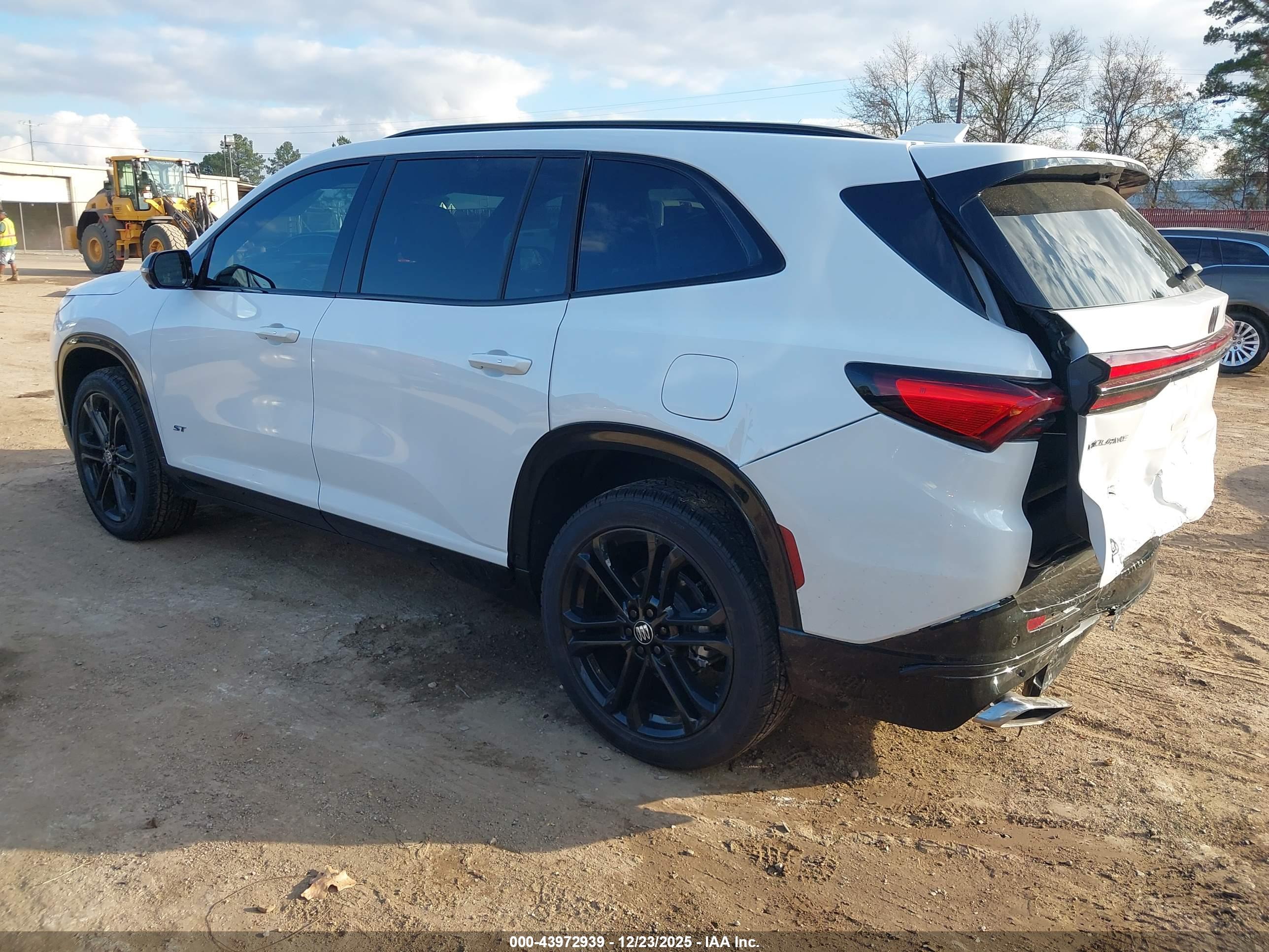 BUICK ENCLAVE image 3