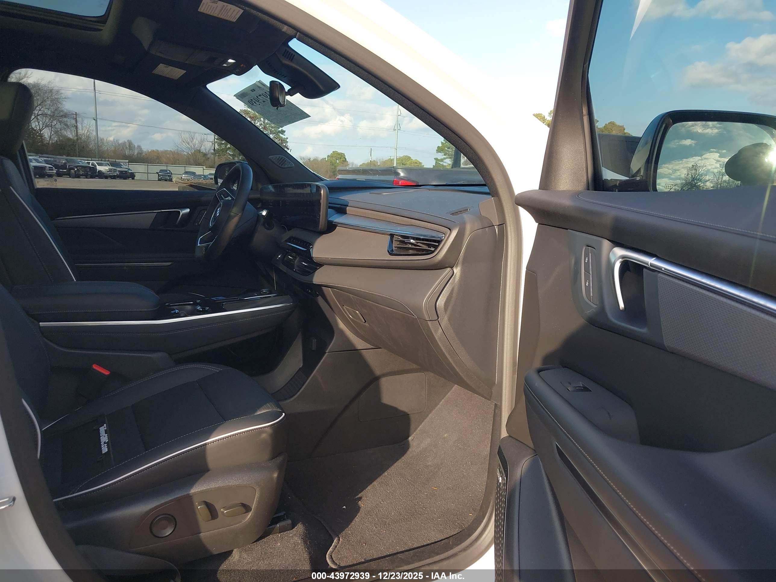 BUICK ENCLAVE image 5