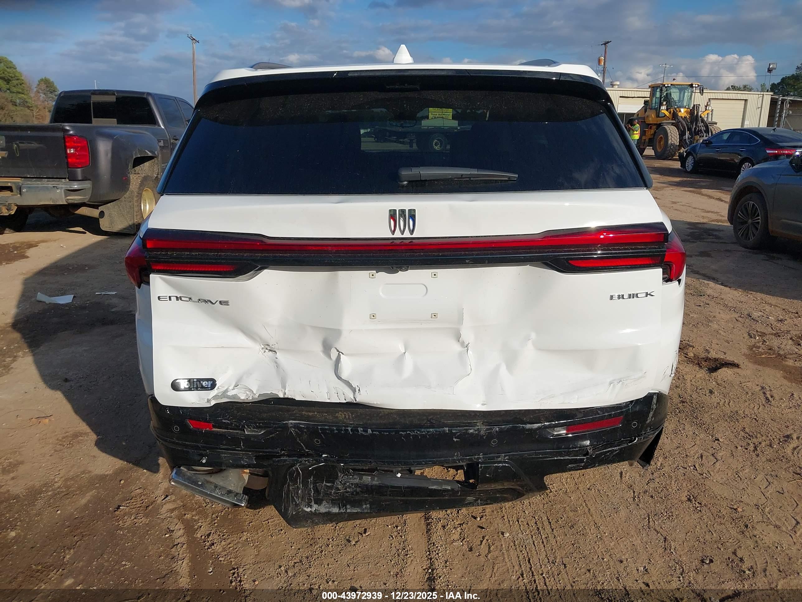 BUICK ENCLAVE image 6