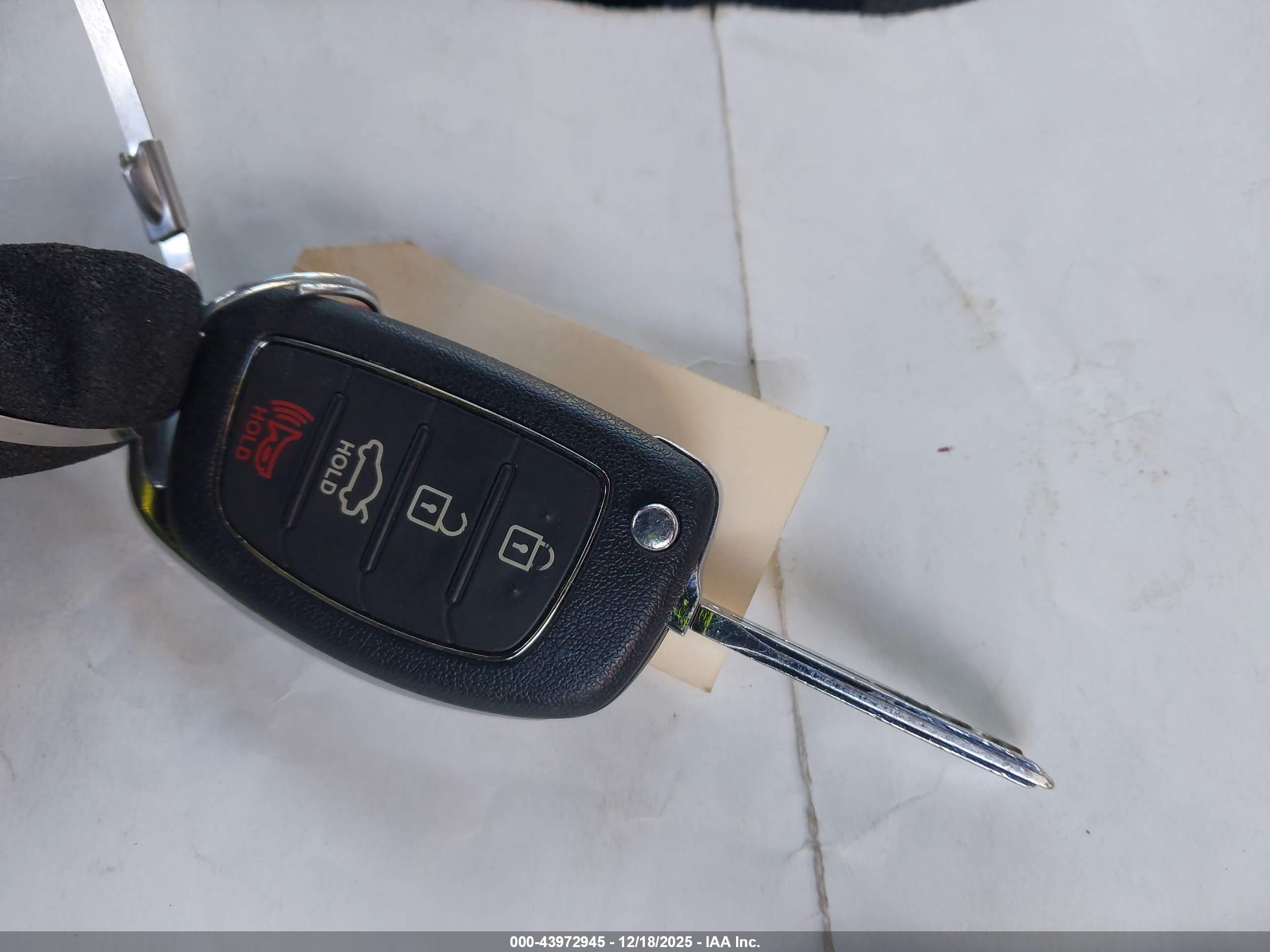 HYUNDAI SONATA image 11