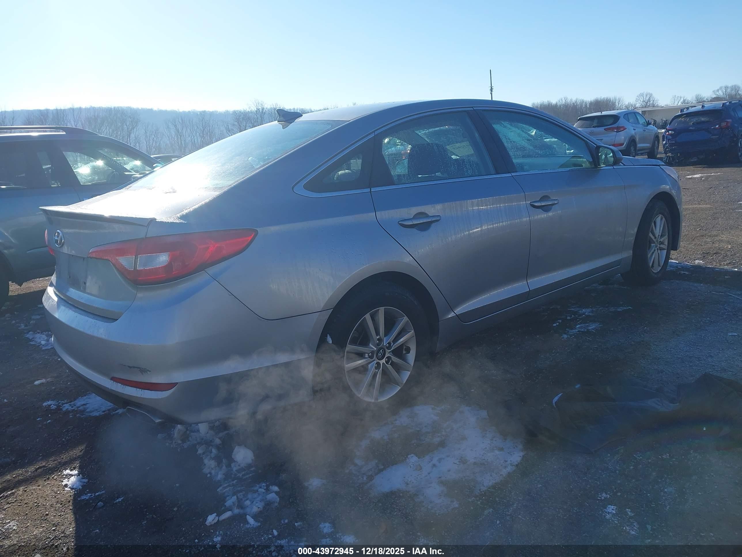 HYUNDAI SONATA image 4