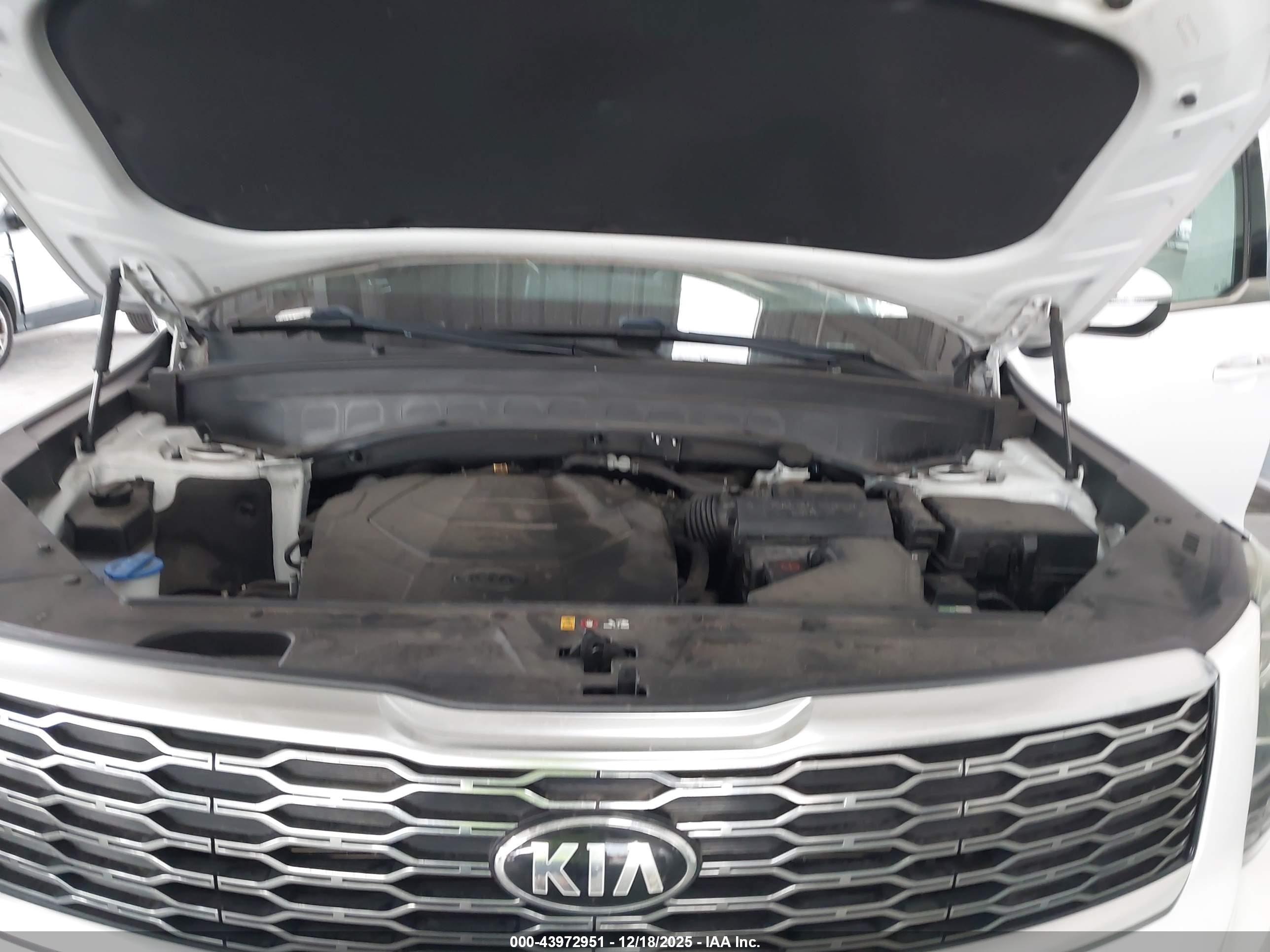 KIA TELLURIDE image 10