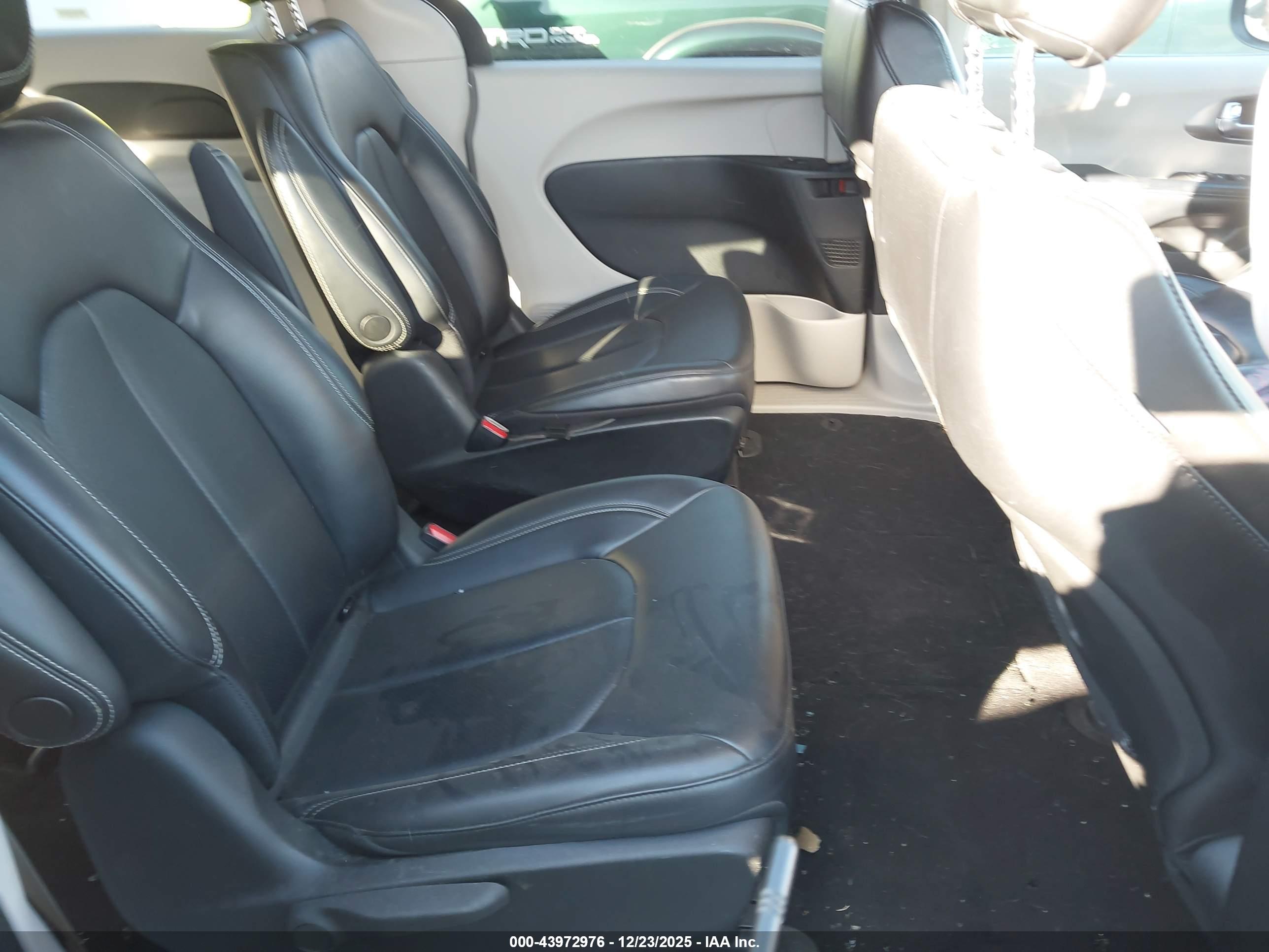 HYUNDAI PALISADE image 8