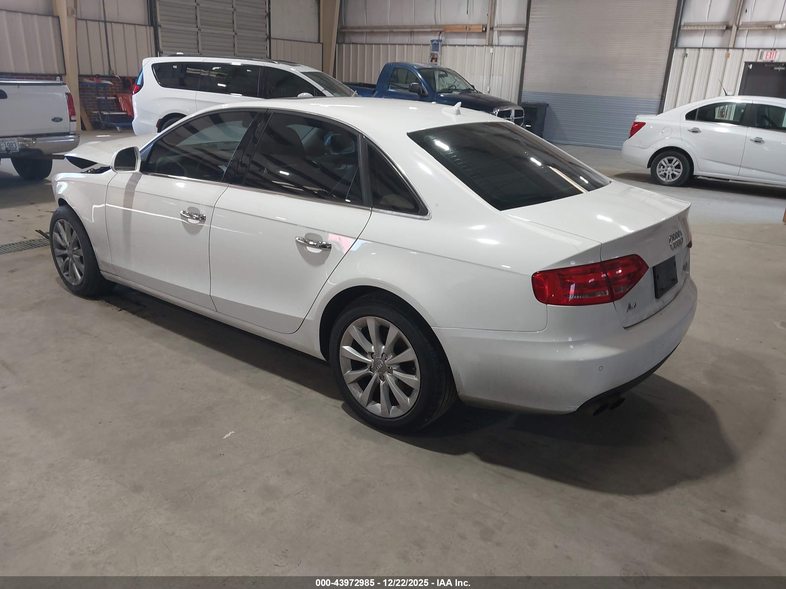 AUDI A4 image 3