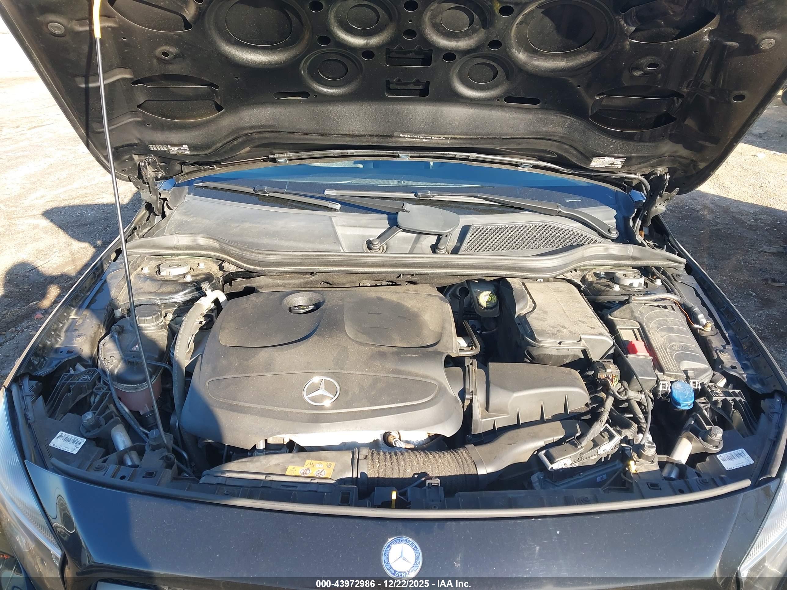 MERCEDES-BENZ GLA image 10