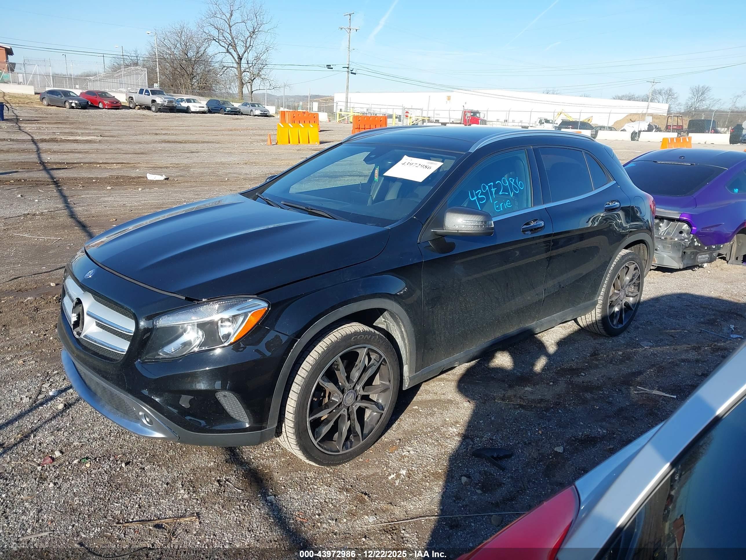 MERCEDES-BENZ GLA image 2