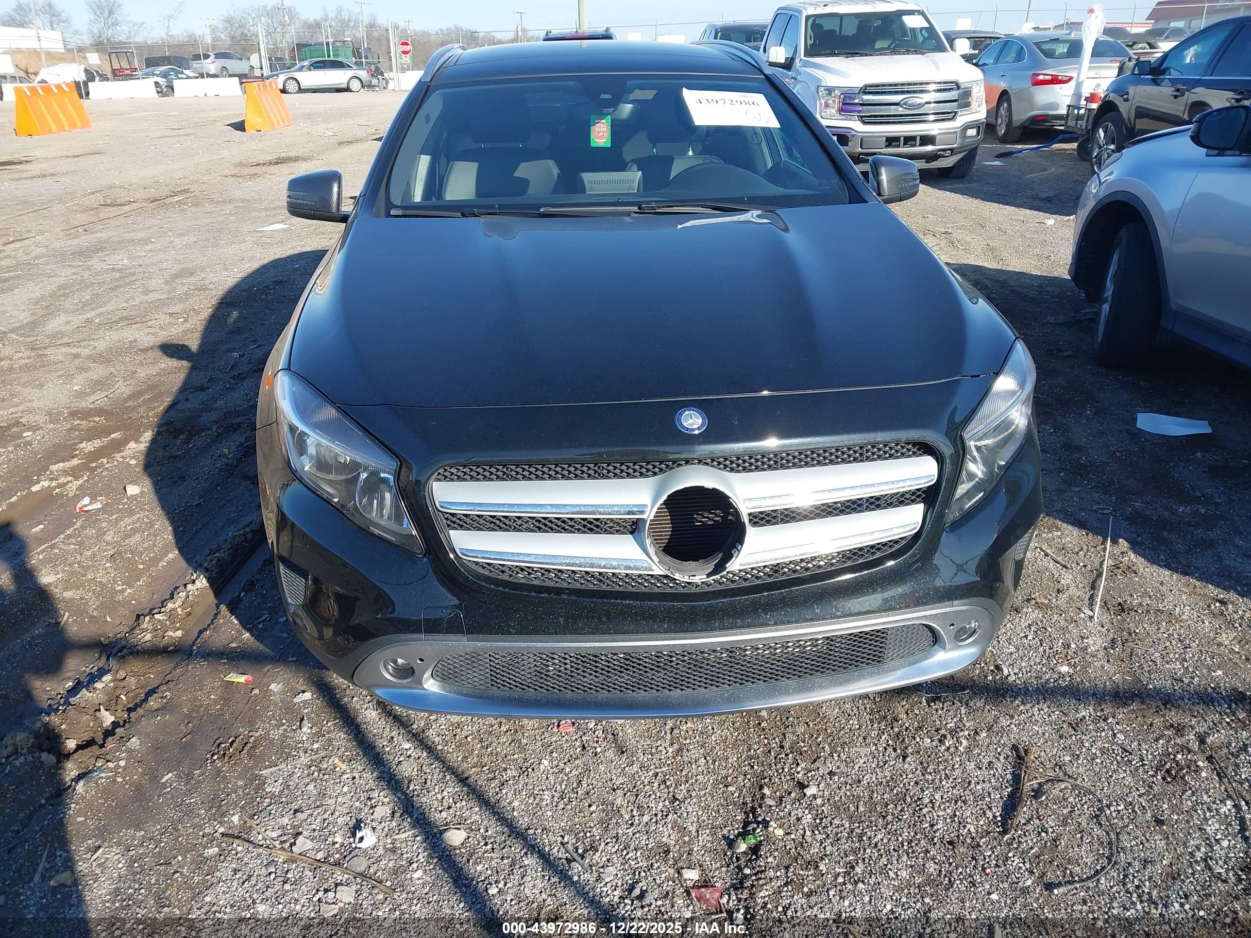 MERCEDES-BENZ GLA image 6