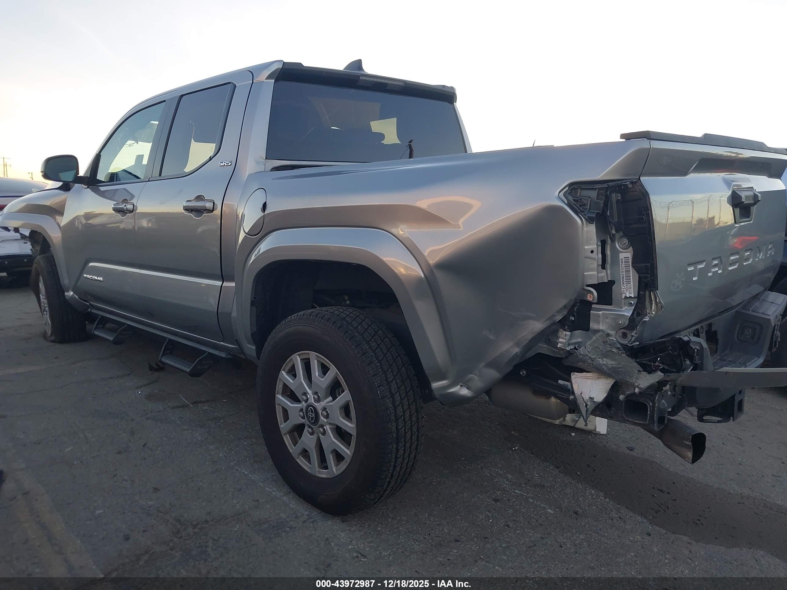 TOYOTA TACOMA image 3