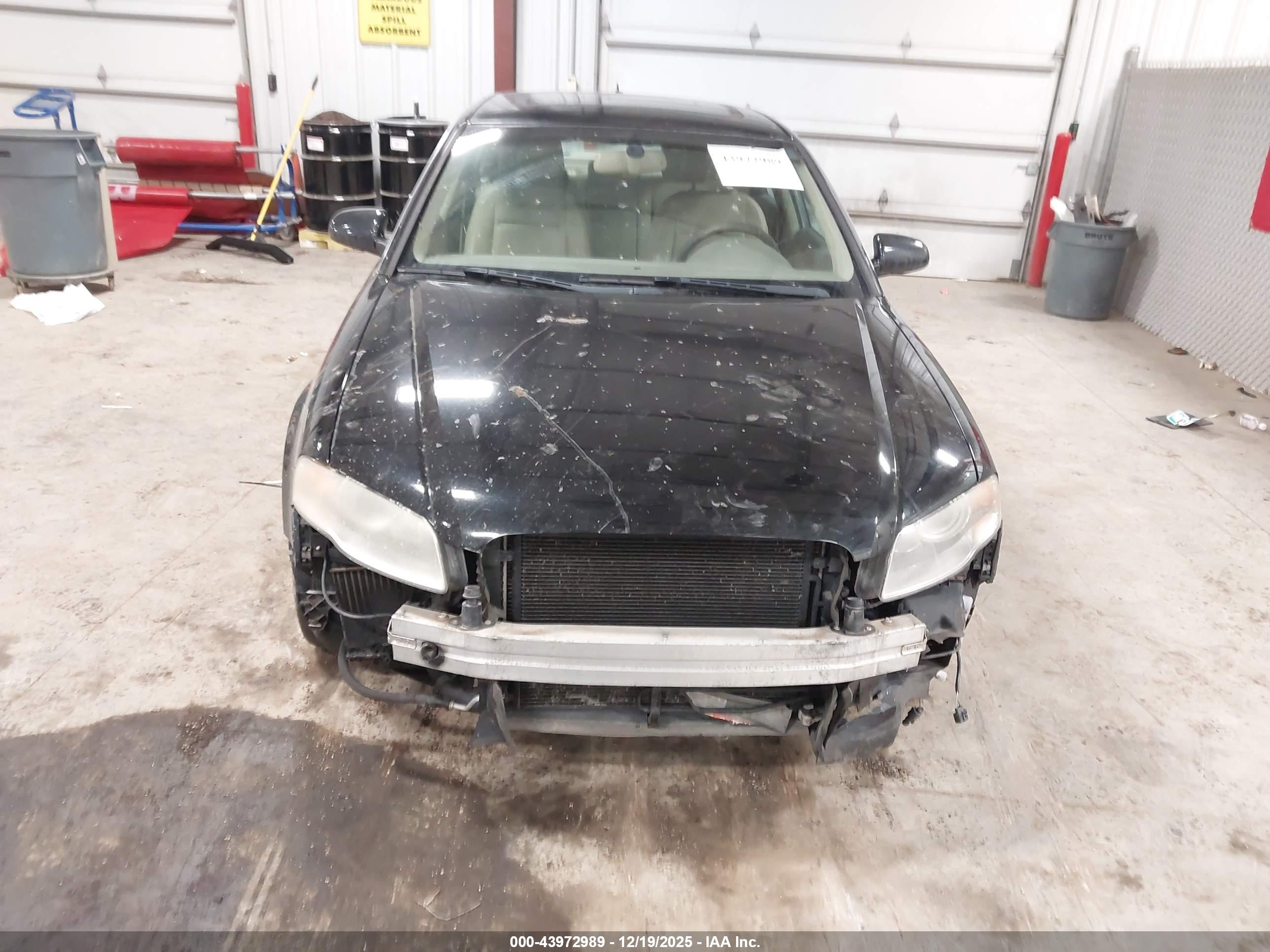 AUDI A4 image 6