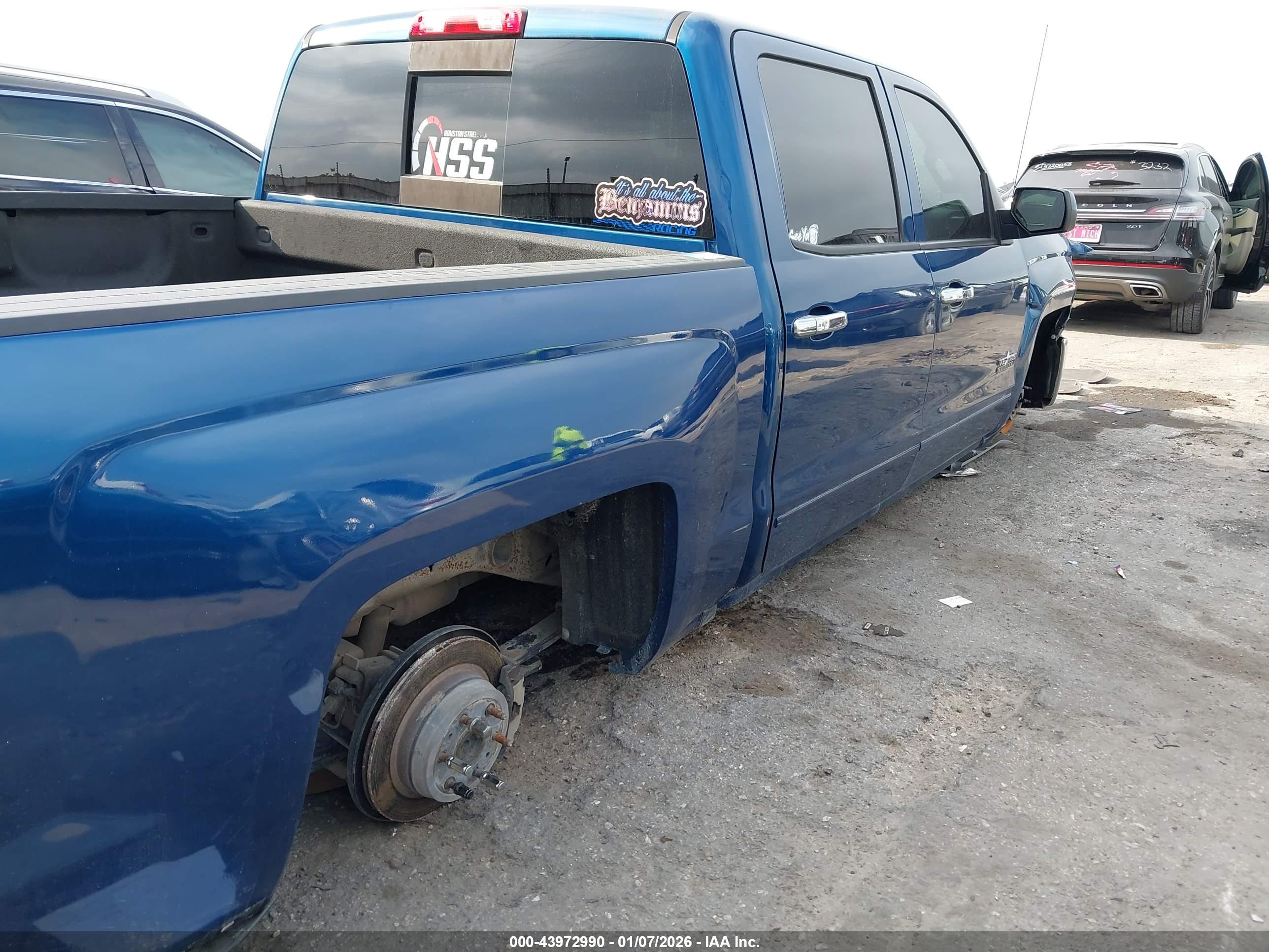 CHEVROLET SILVERADO image 6