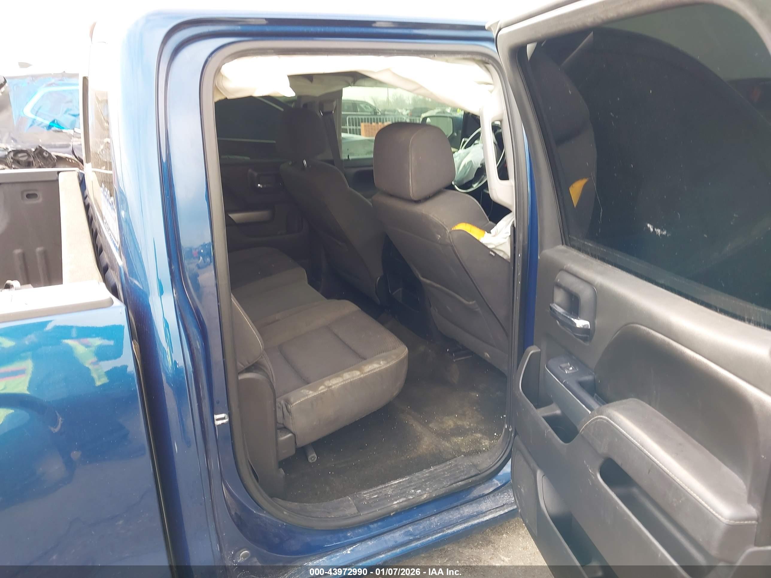 CHEVROLET SILVERADO image 8