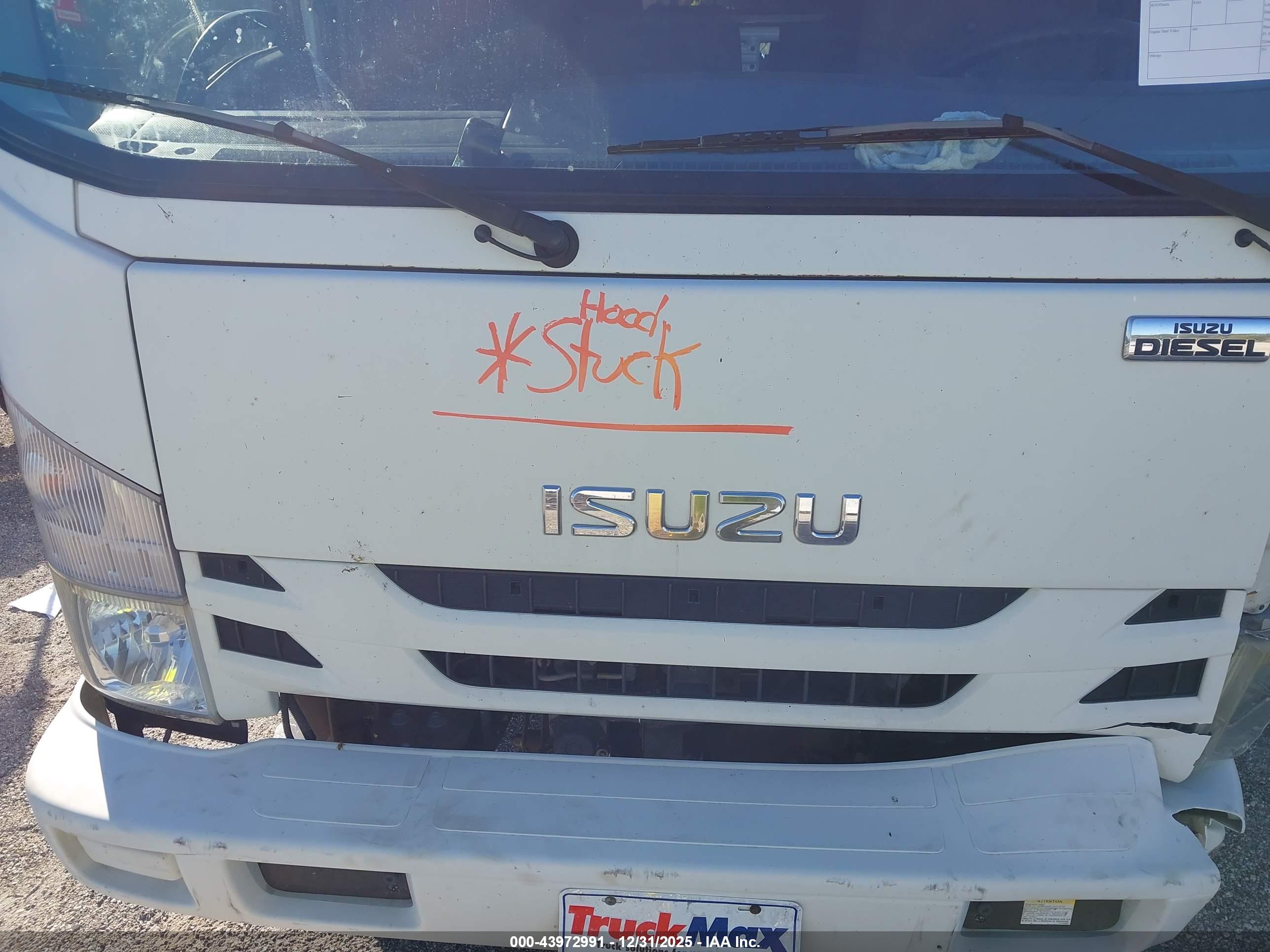 ISUZU NPR image 10