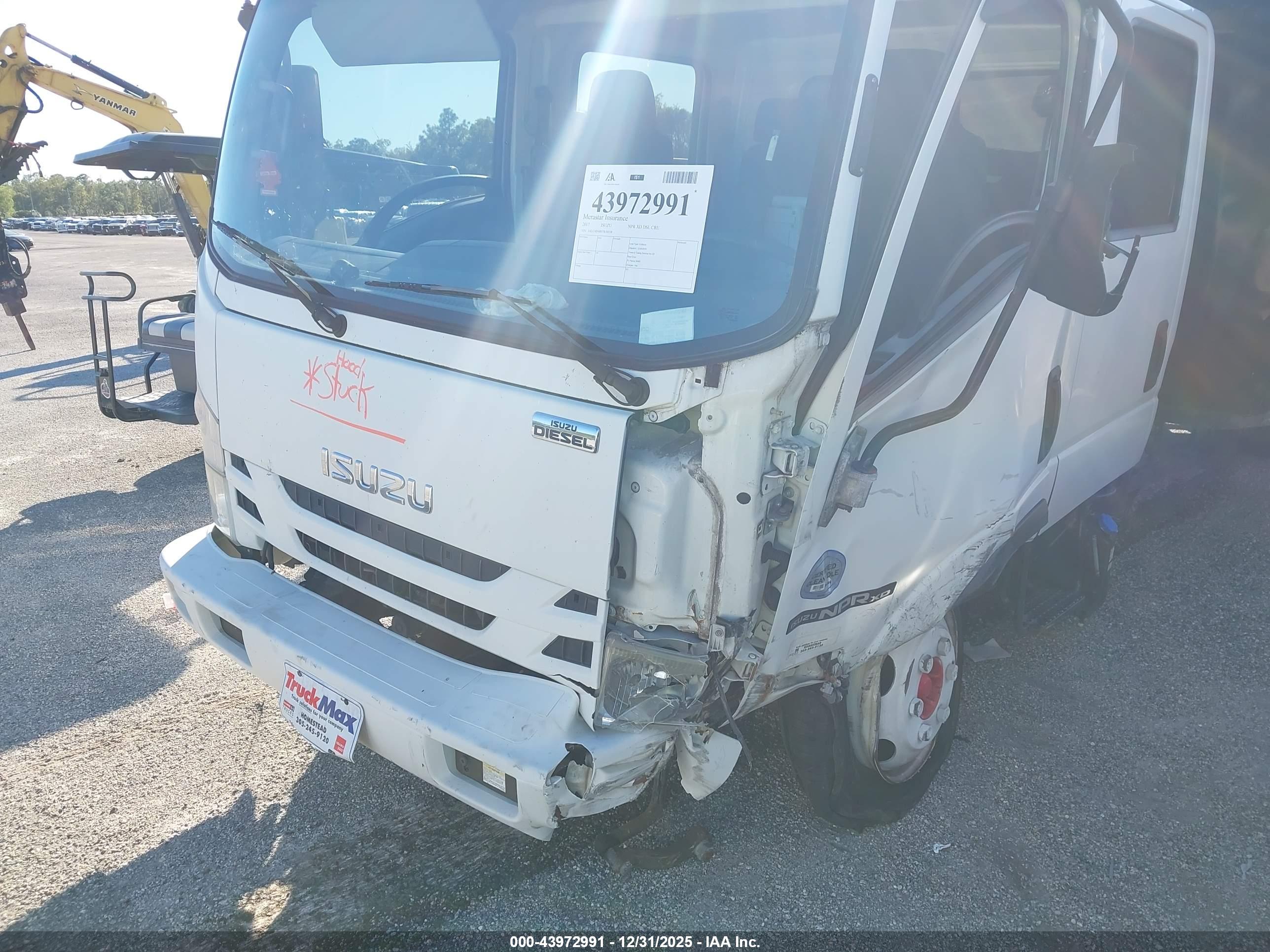 ISUZU NPR image 6