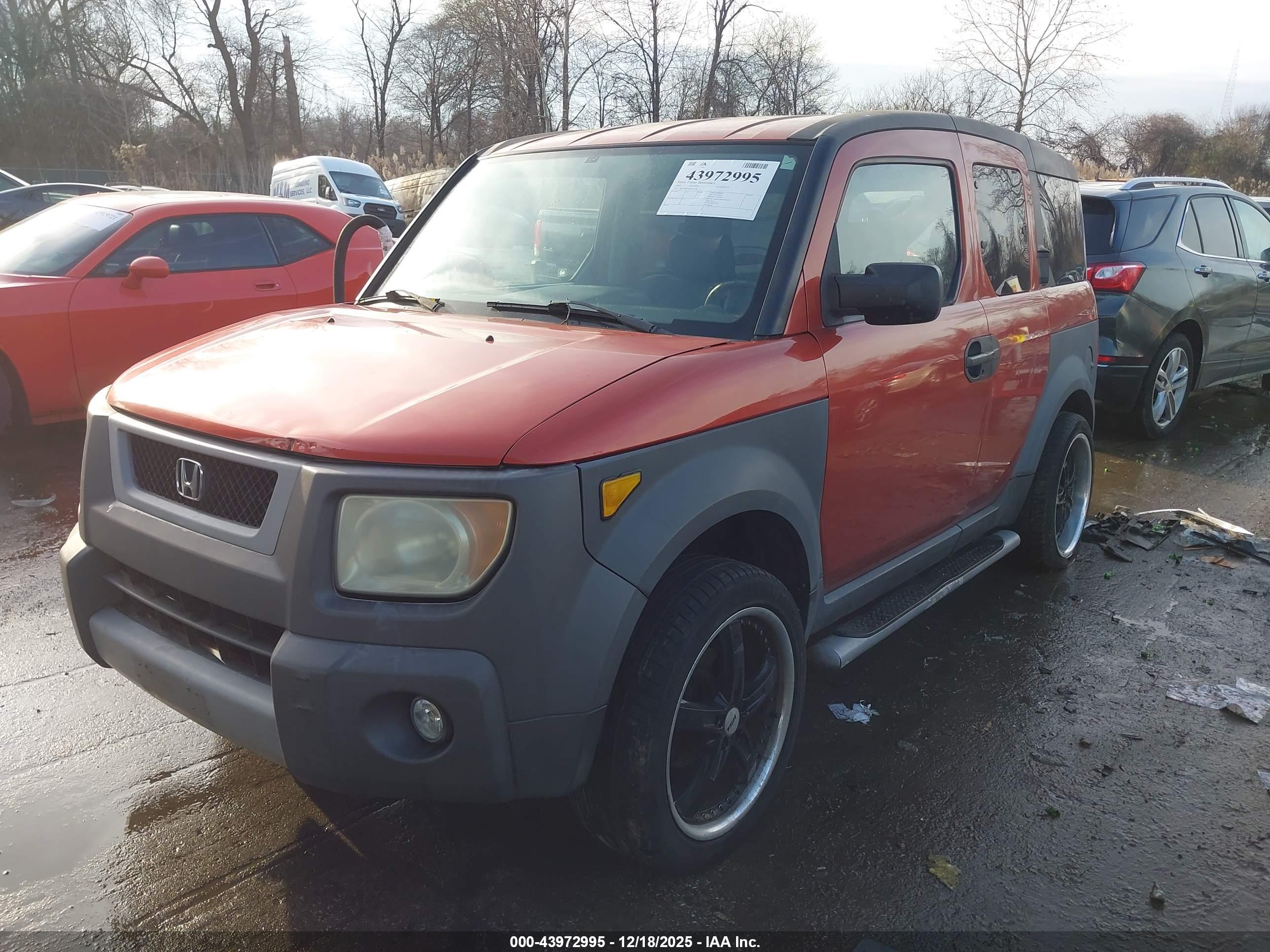 HONDA ELEMENT image 2