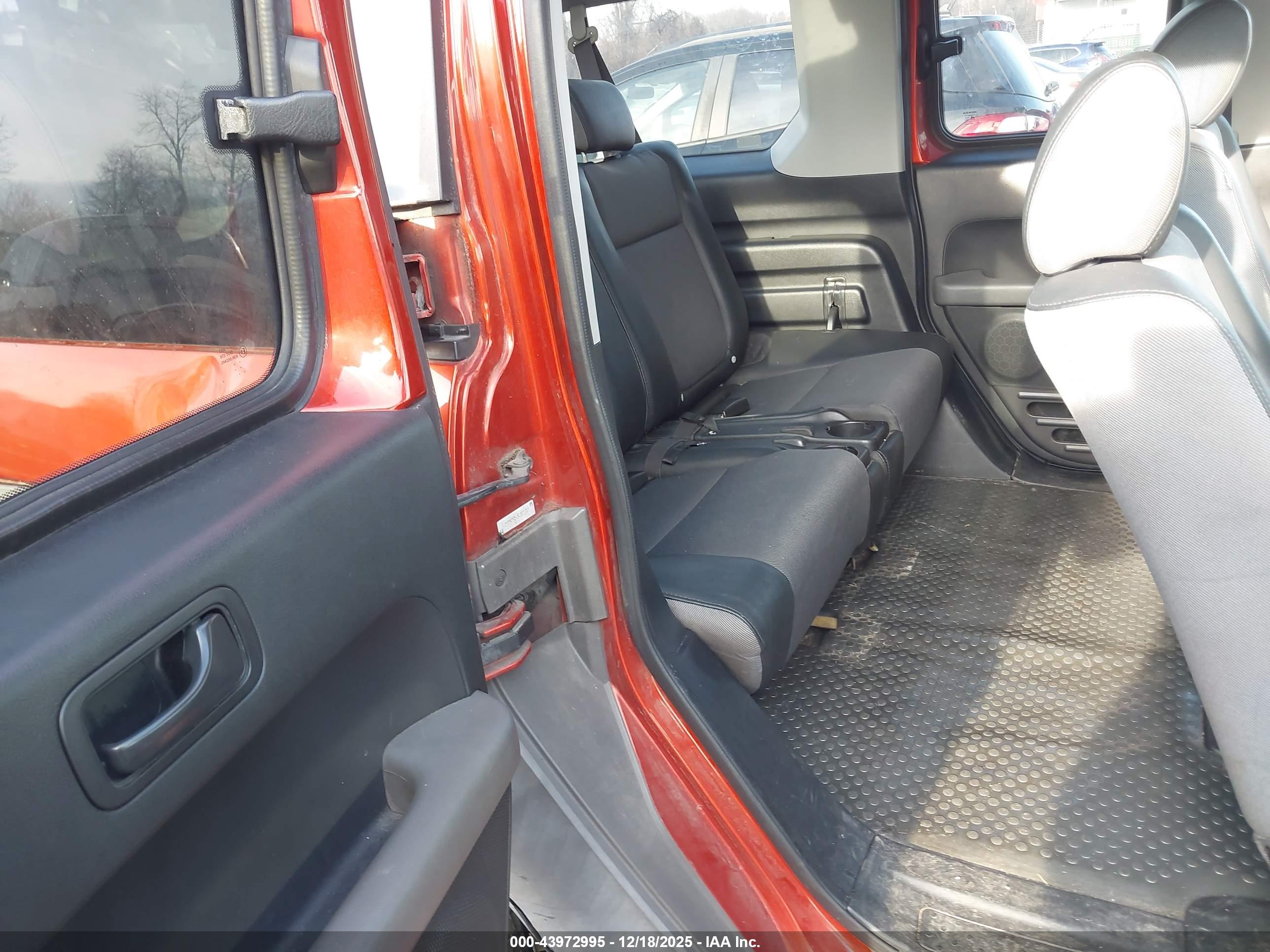 HONDA ELEMENT image 8