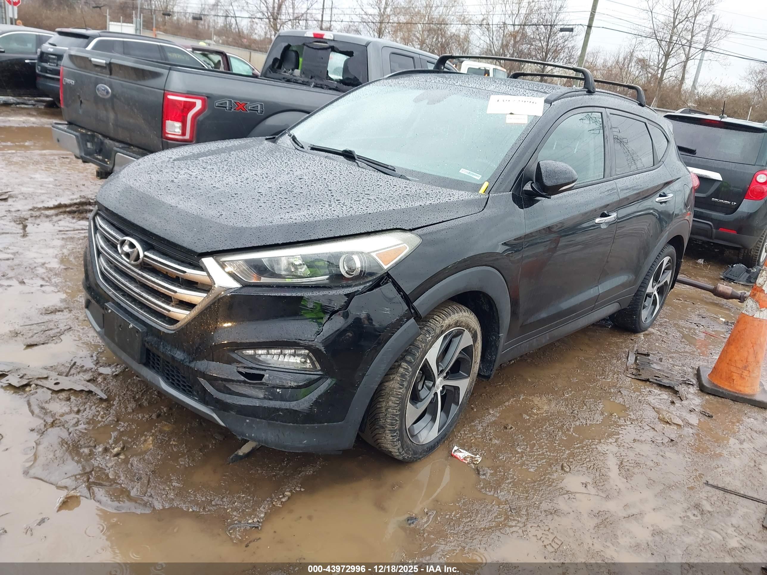 HYUNDAI TUCSON image 2