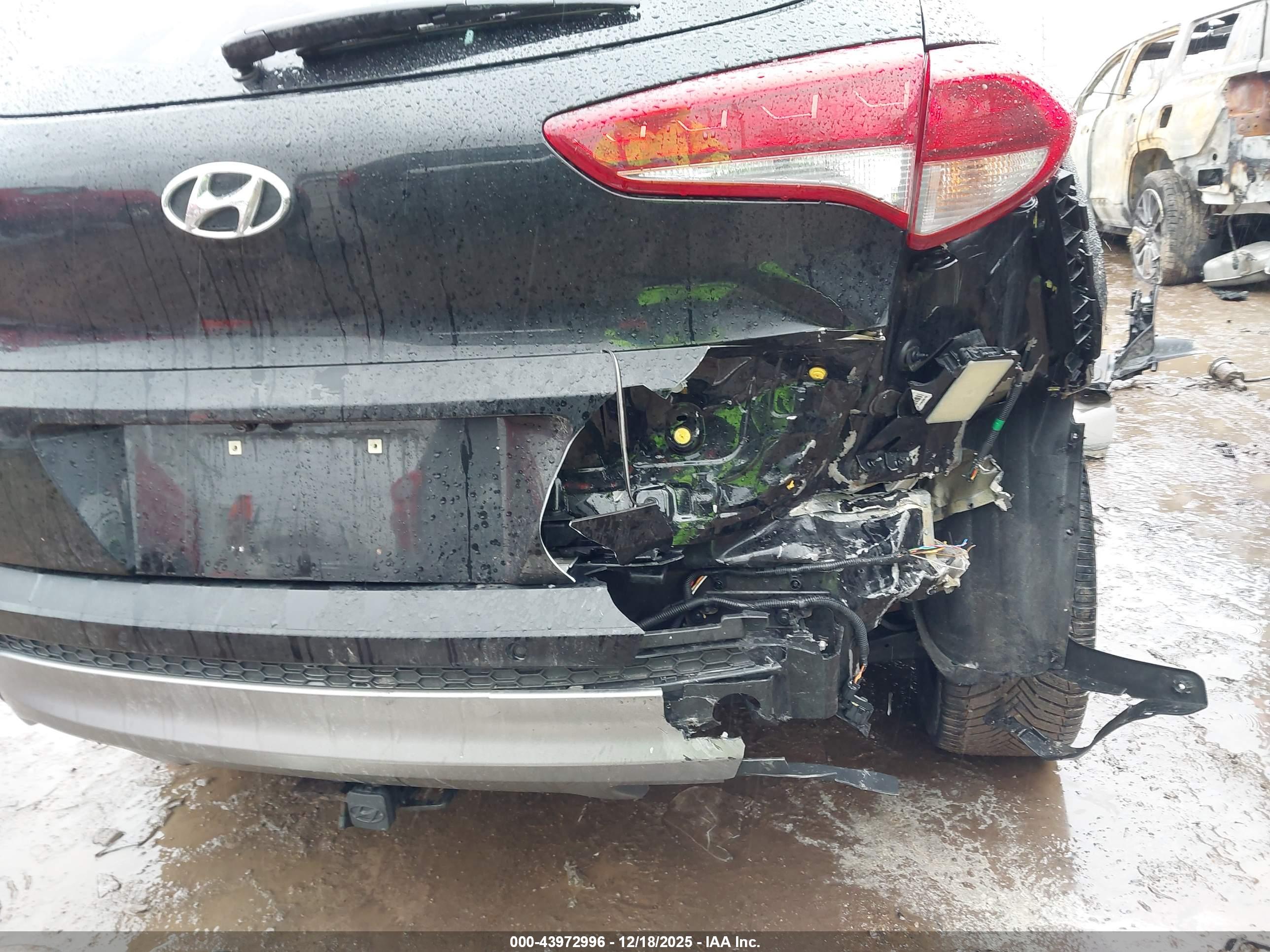 HYUNDAI TUCSON image 6