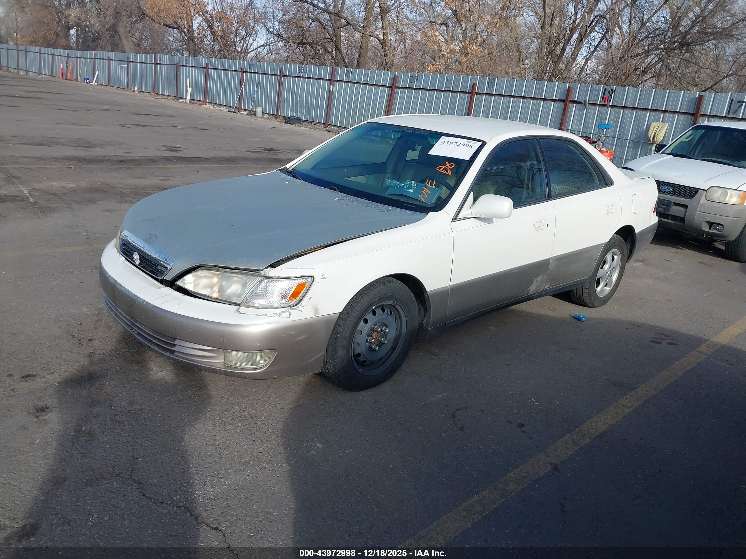 LEXUS ES image 2