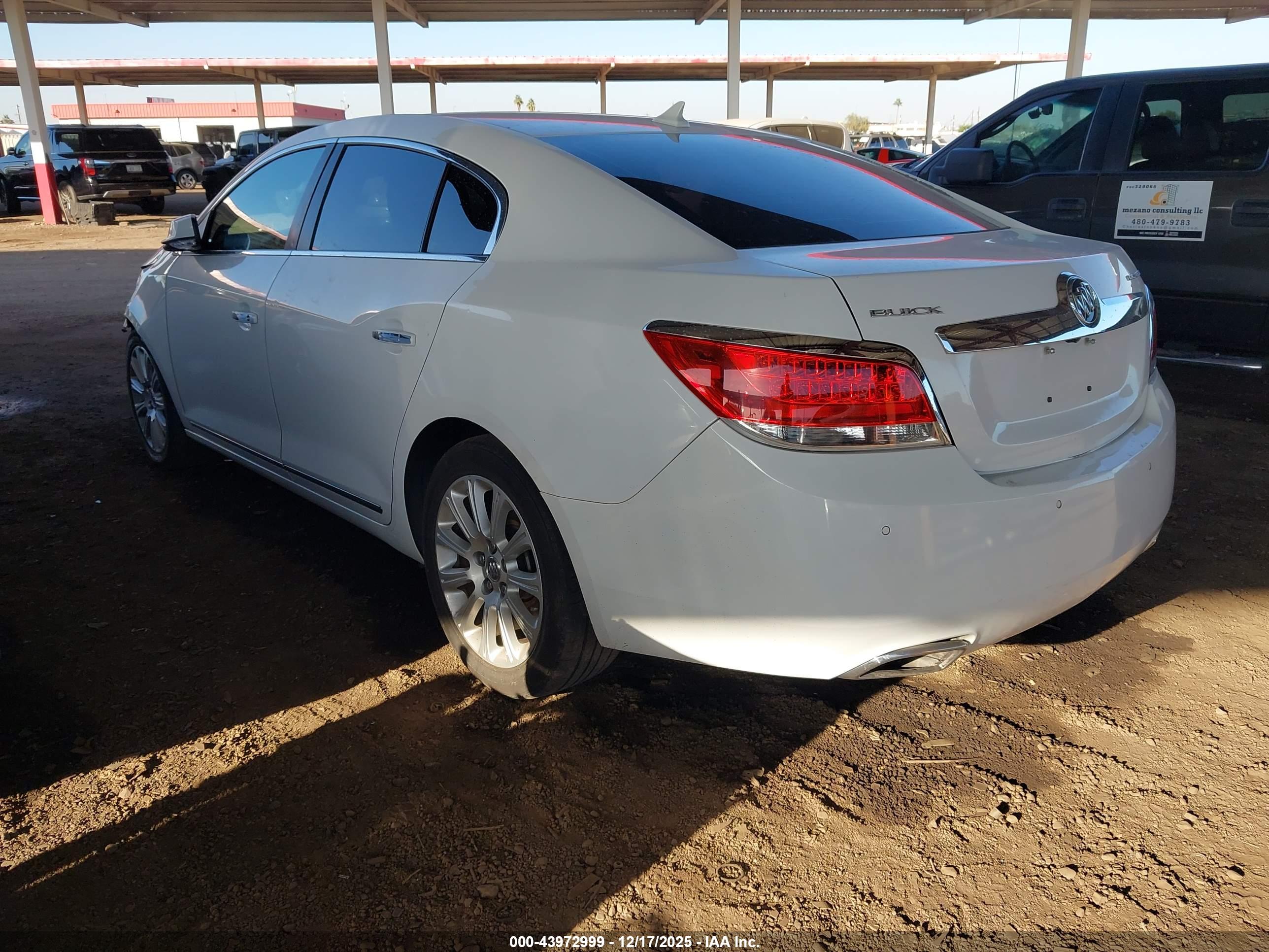 BUICK LACROSSE image 3