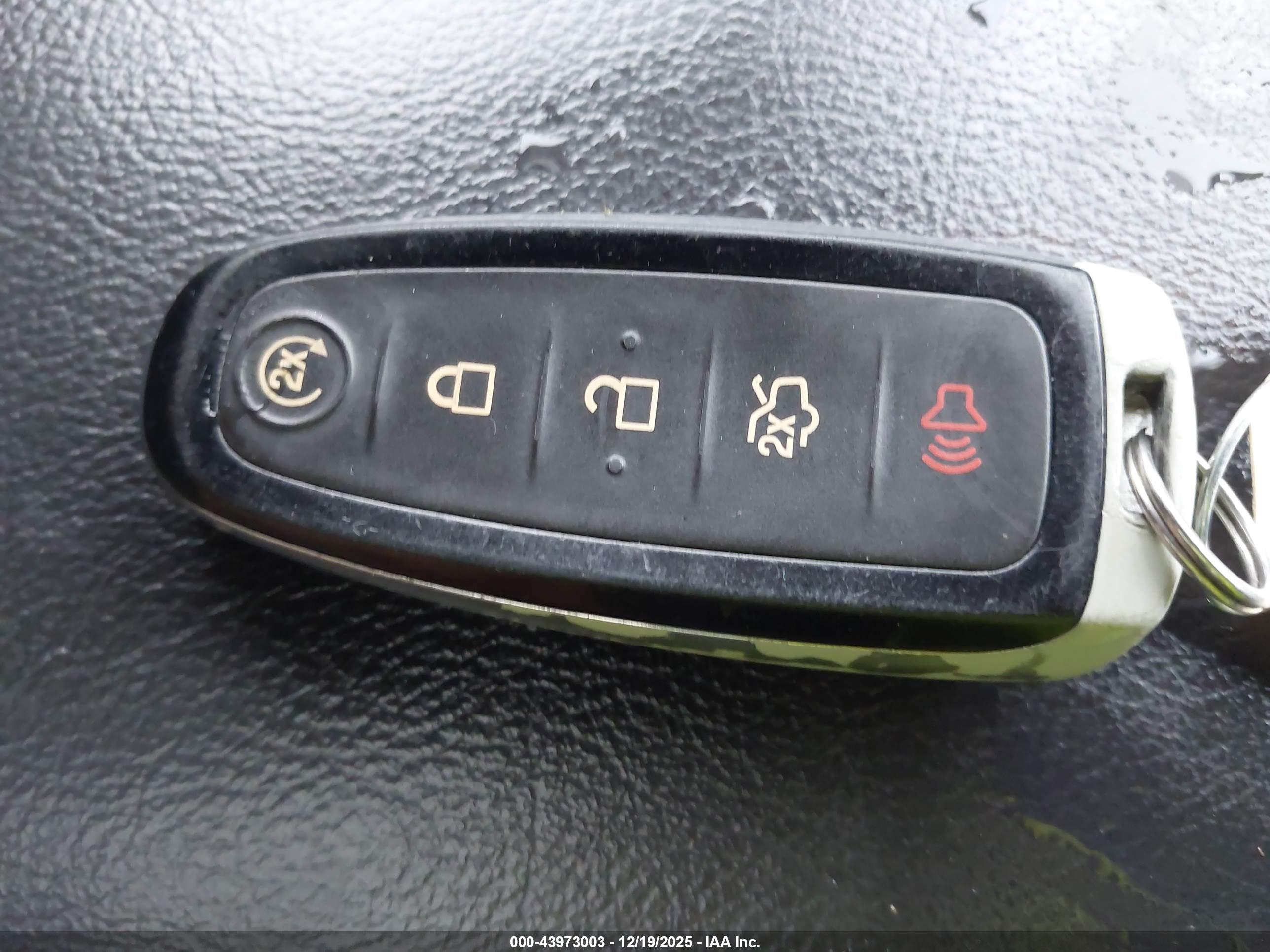 FORD EDGE image 11