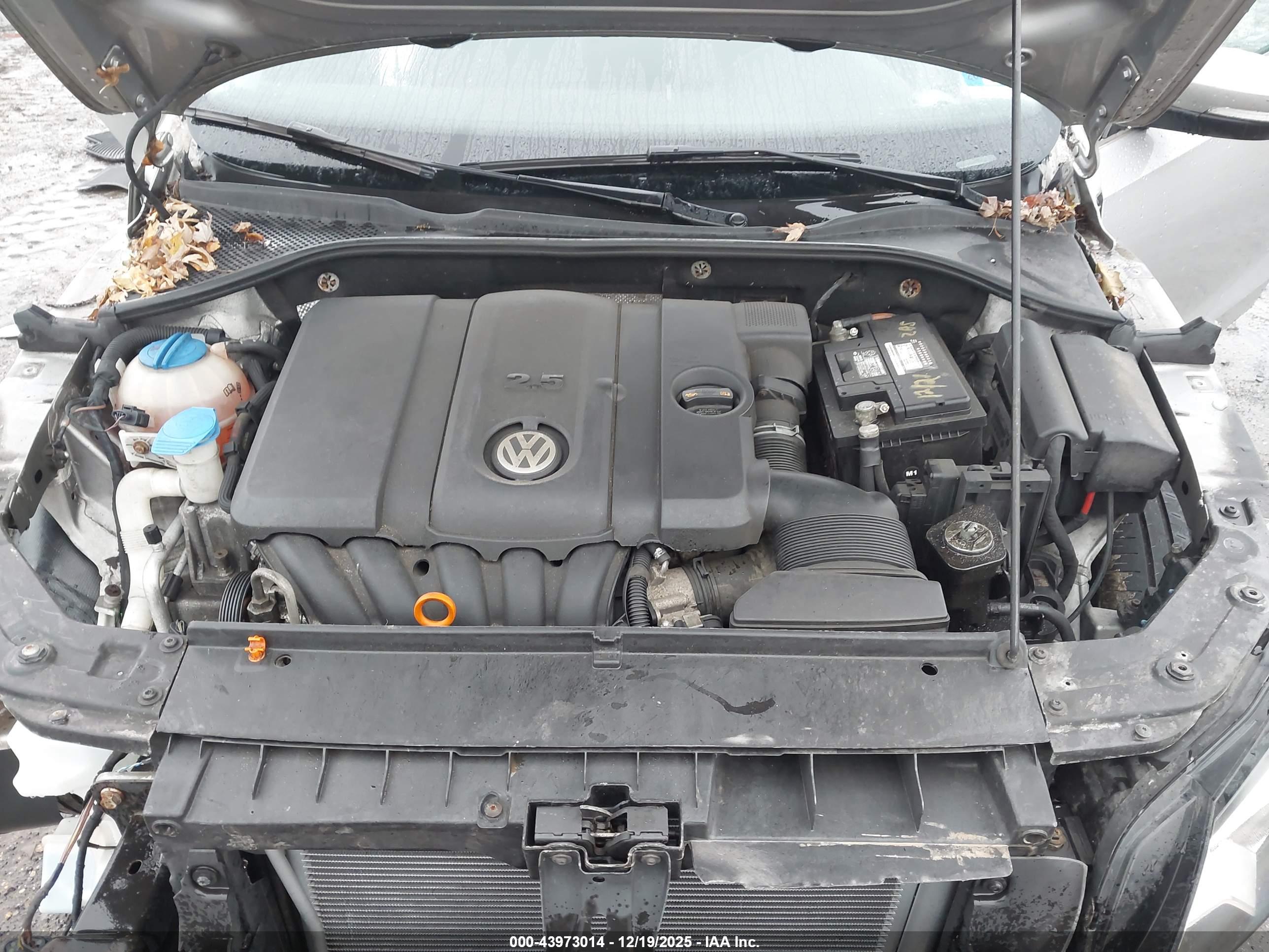 VOLKSWAGEN PASSAT image 10