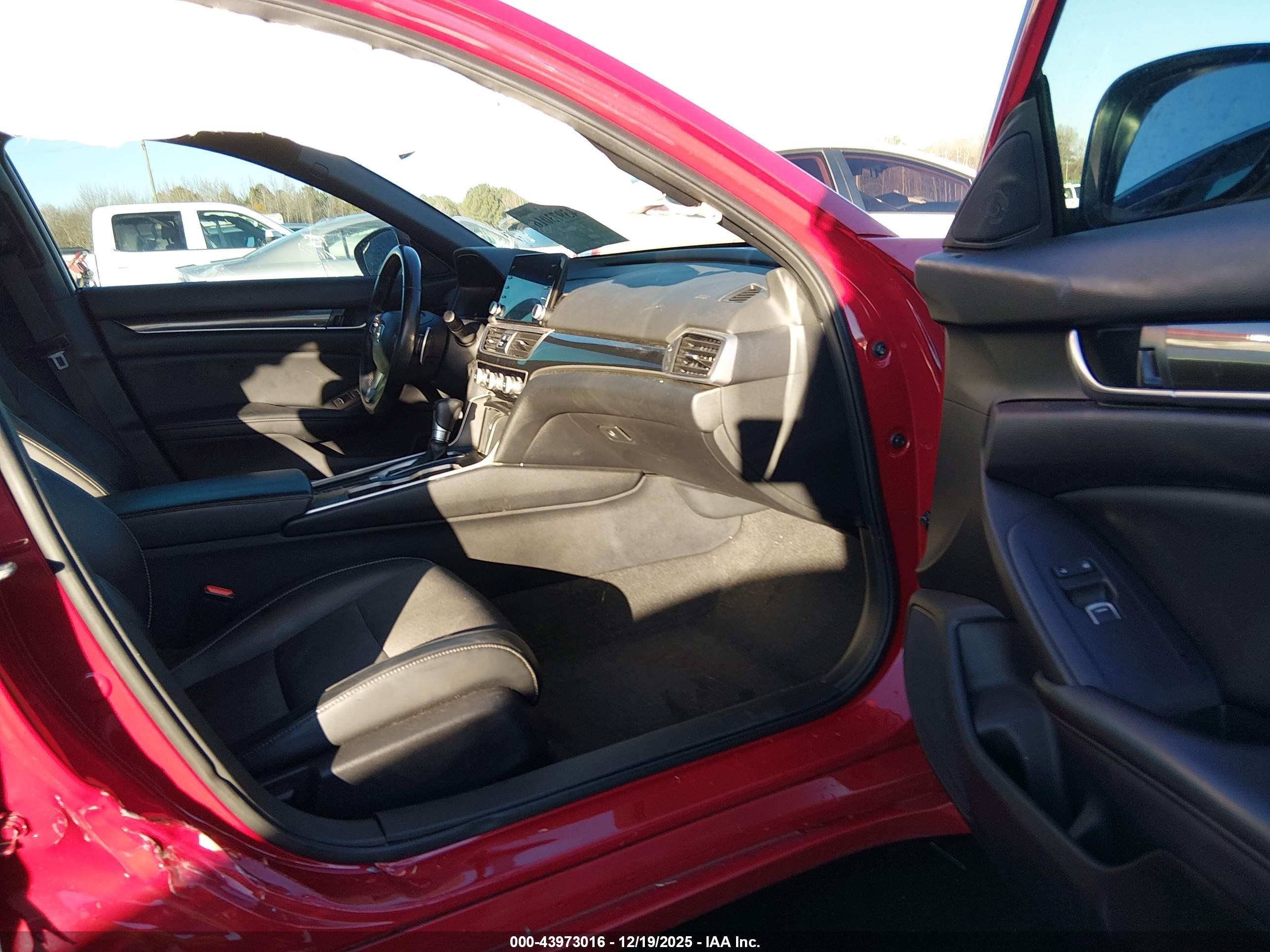 HONDA ACCORD image 5