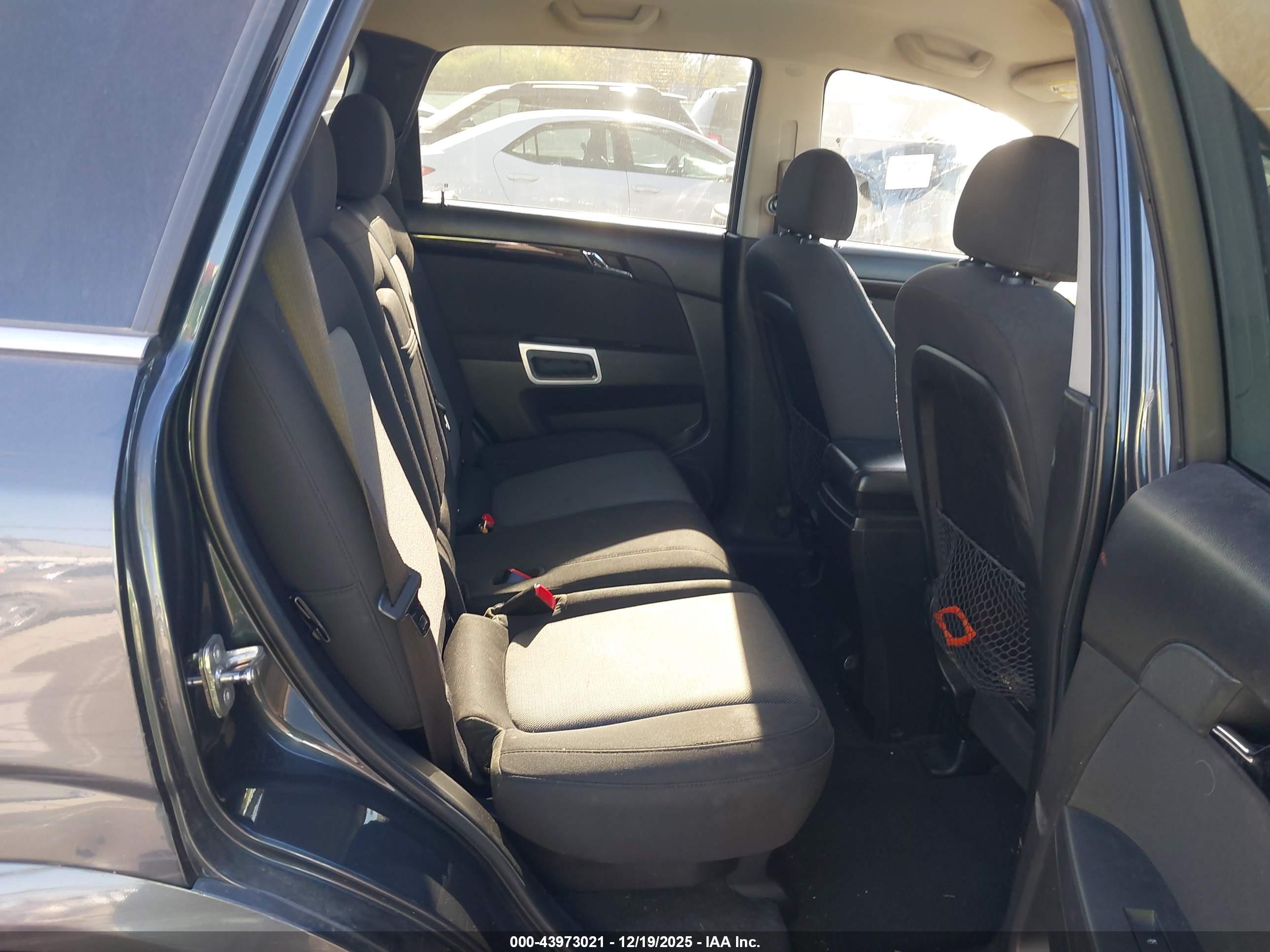 CHEVROLET CAPTIVA image 8