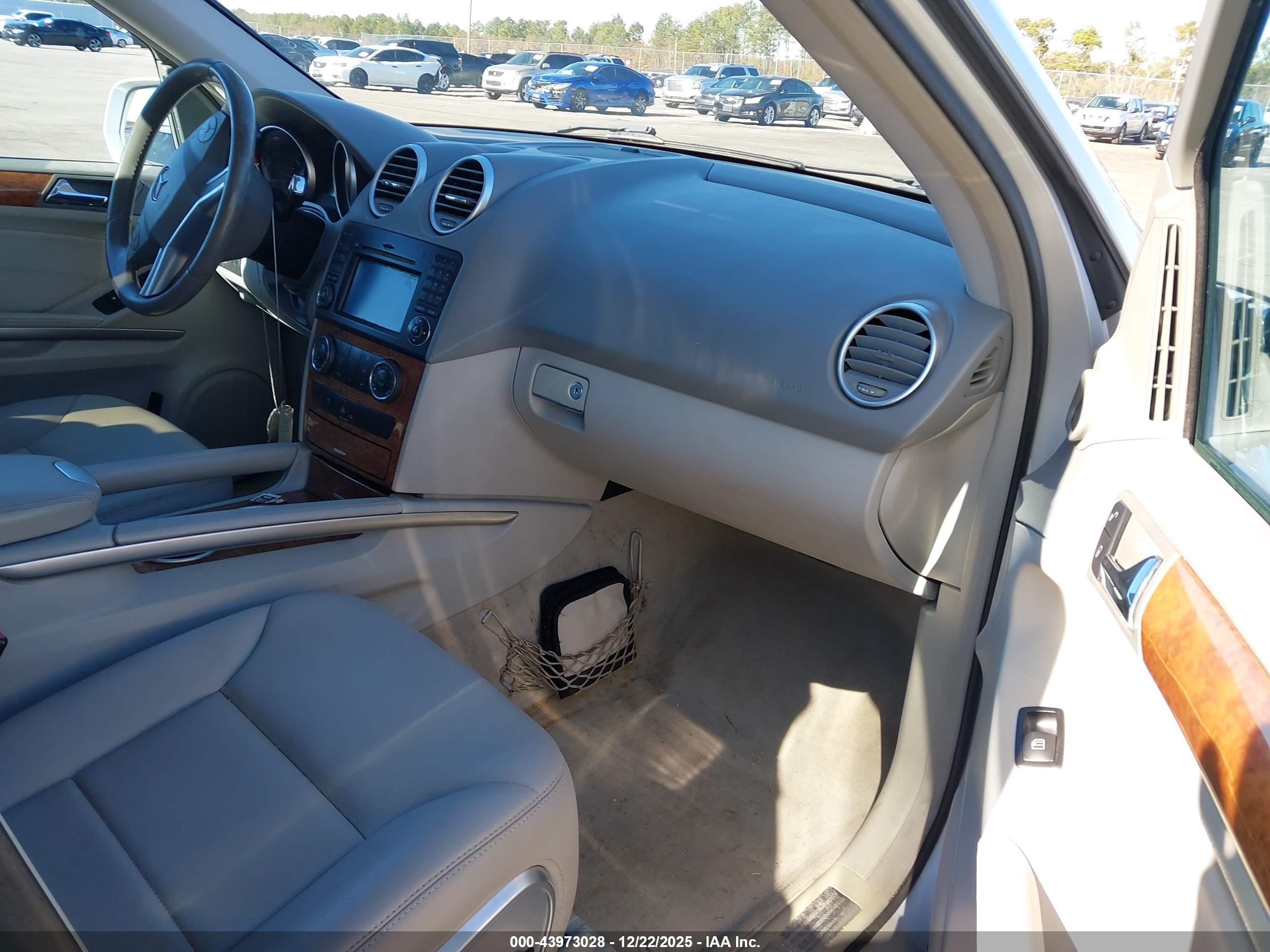 MERCEDES-BENZ ML image 5