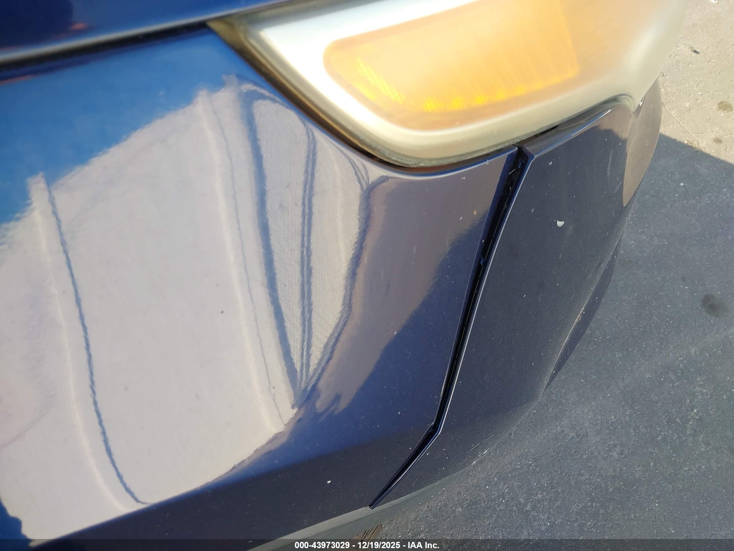 FORD EXPLORER image 6