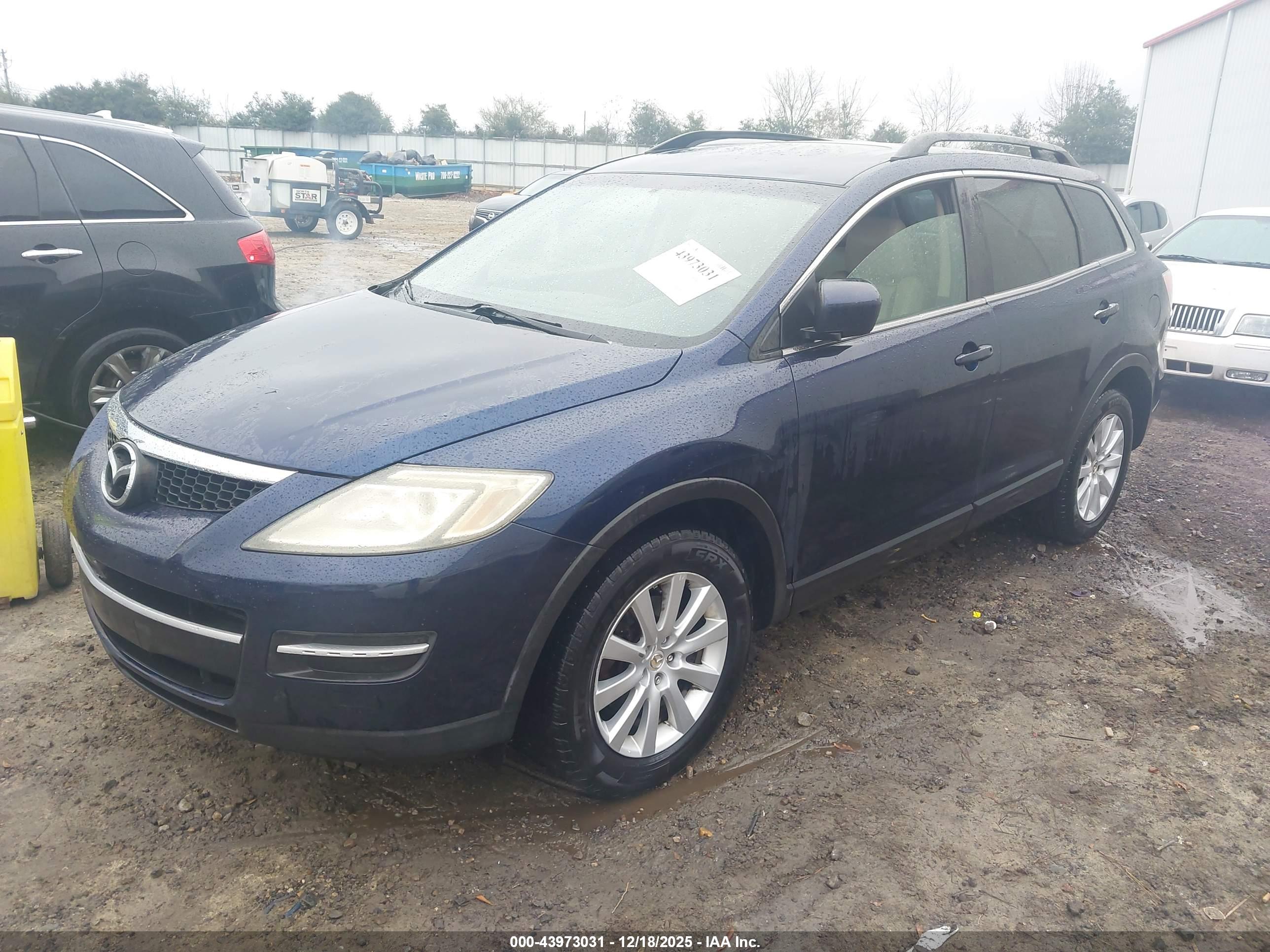 MAZDA CX-9 image 2