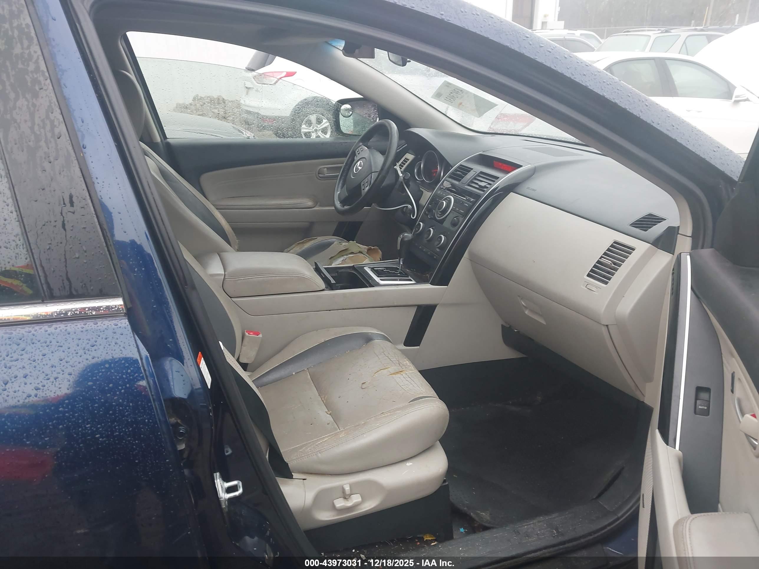 MAZDA CX-9 image 5