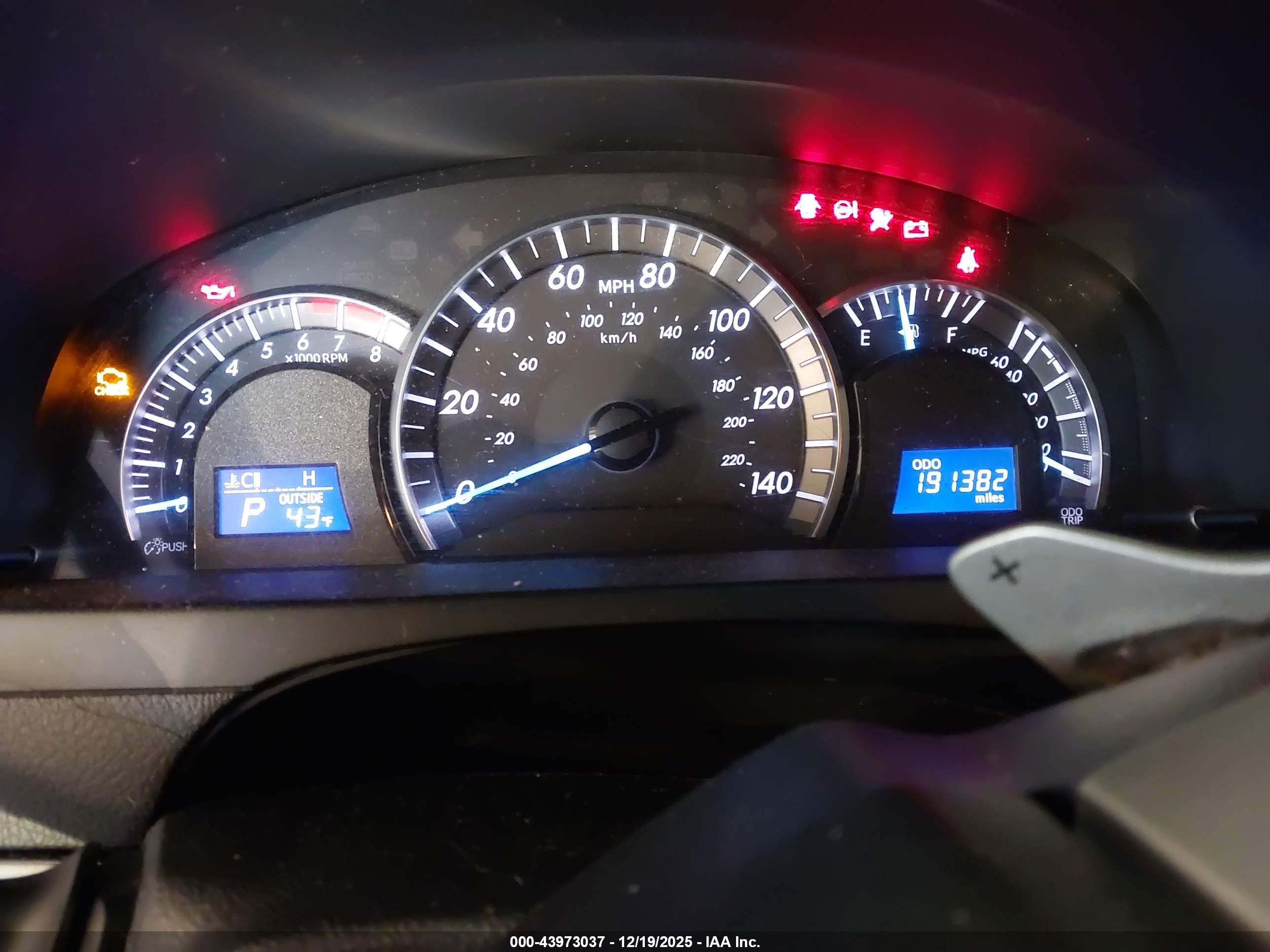TOYOTA CAMRY image 7