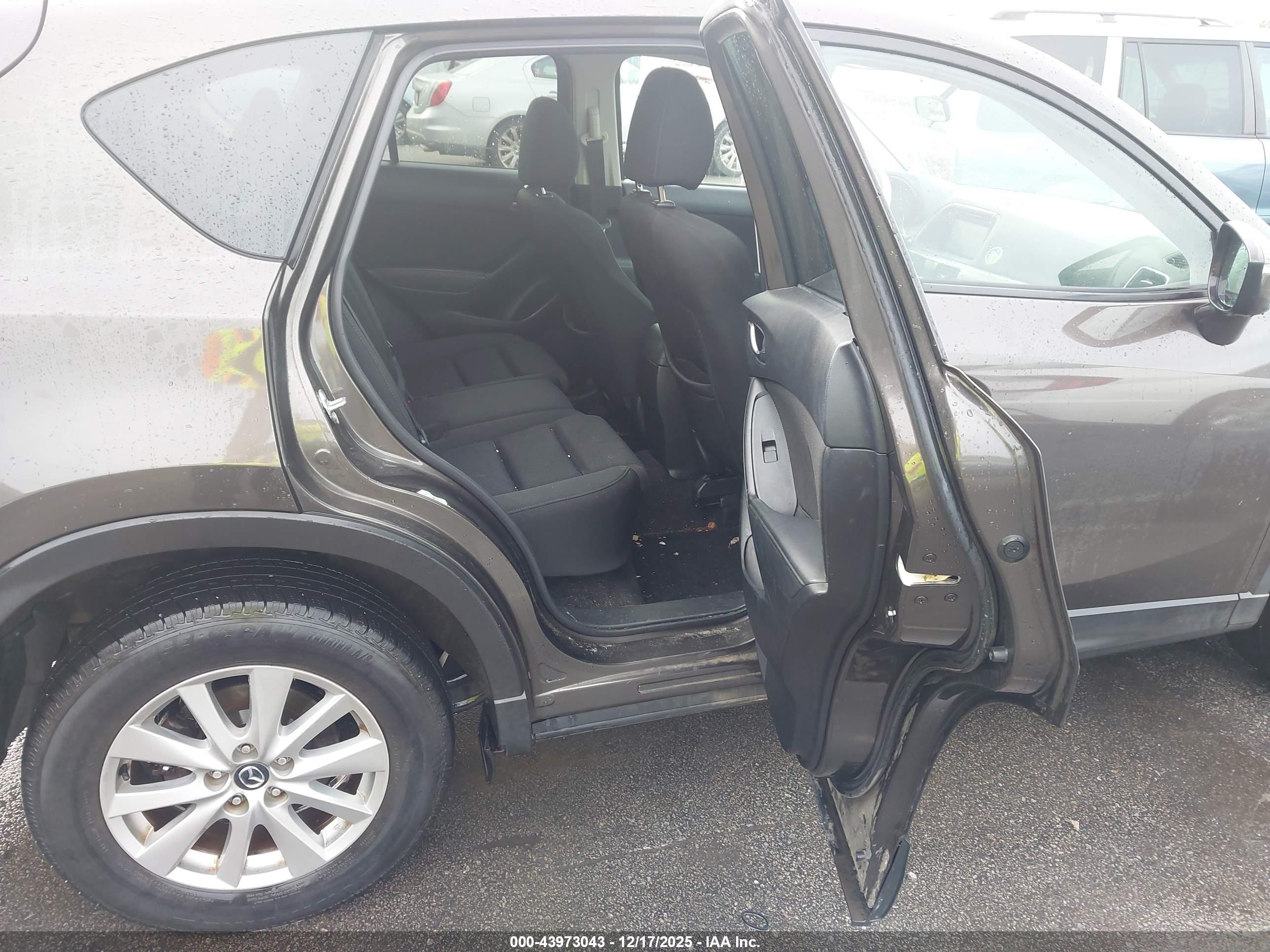 MAZDA CX-5 image 8