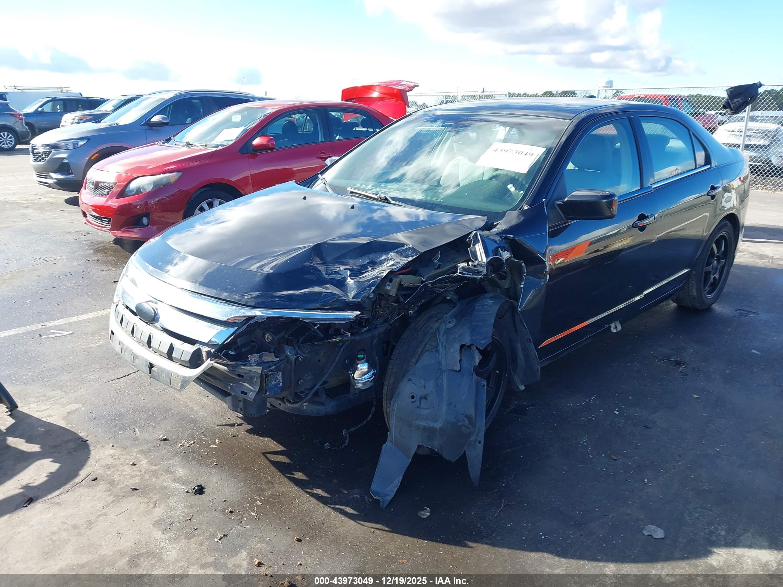 FORD FUSION image 2