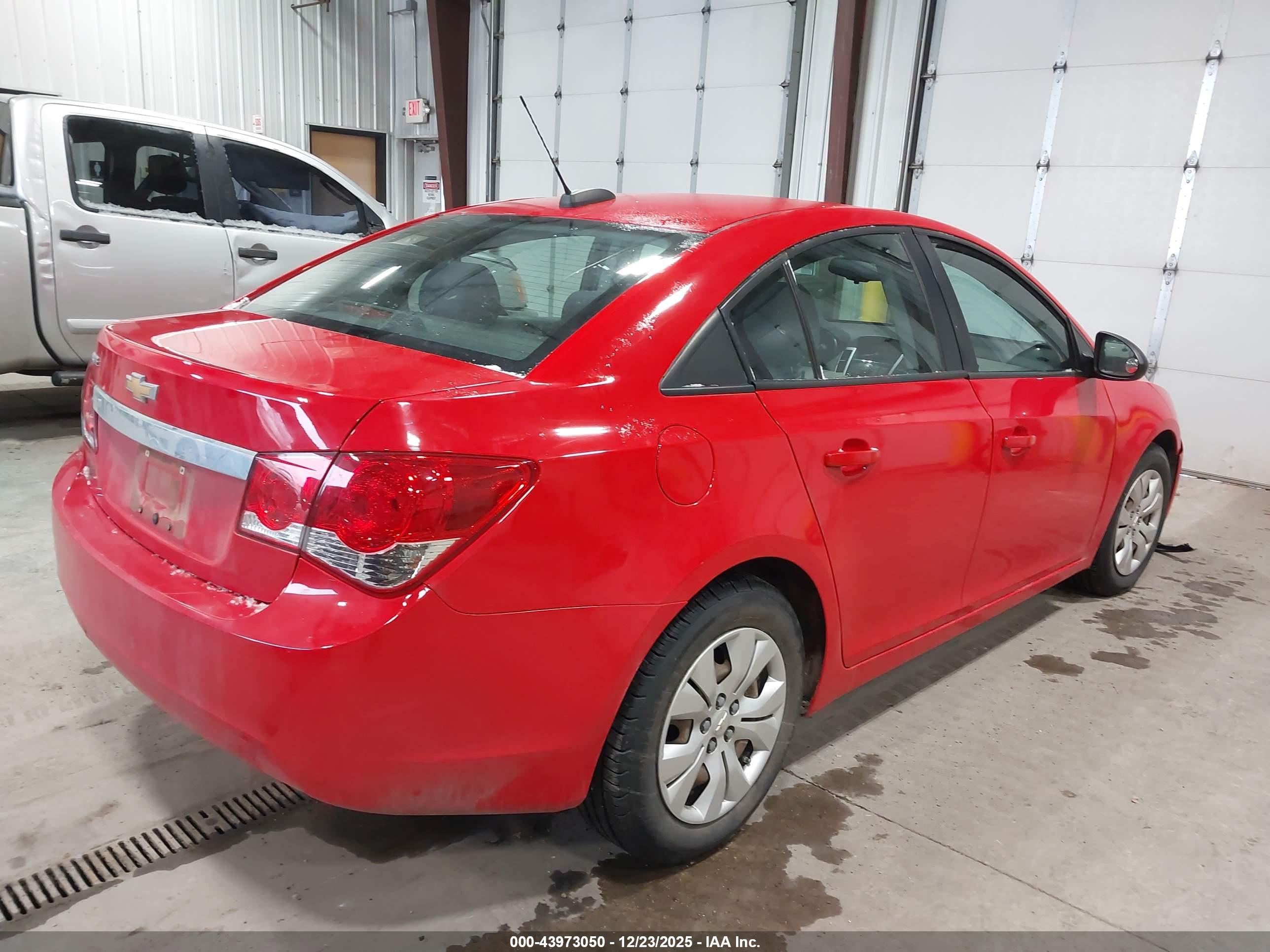 CHEVROLET CRUZE image 4