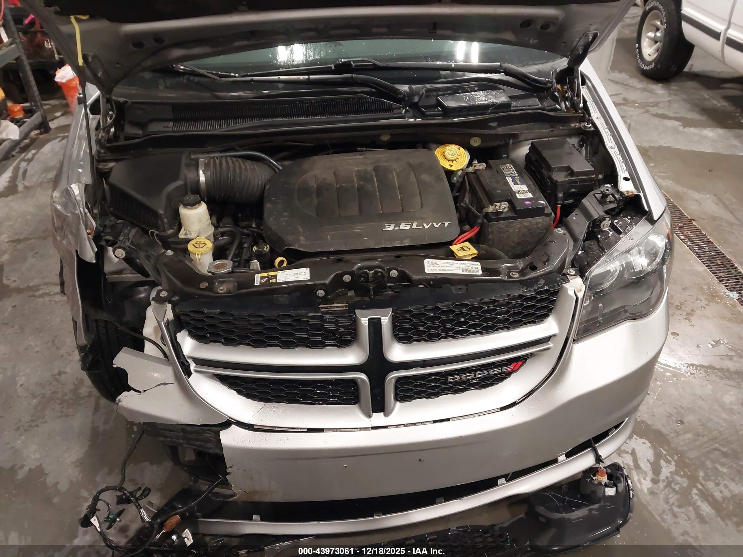 DODGE GRAND image 10