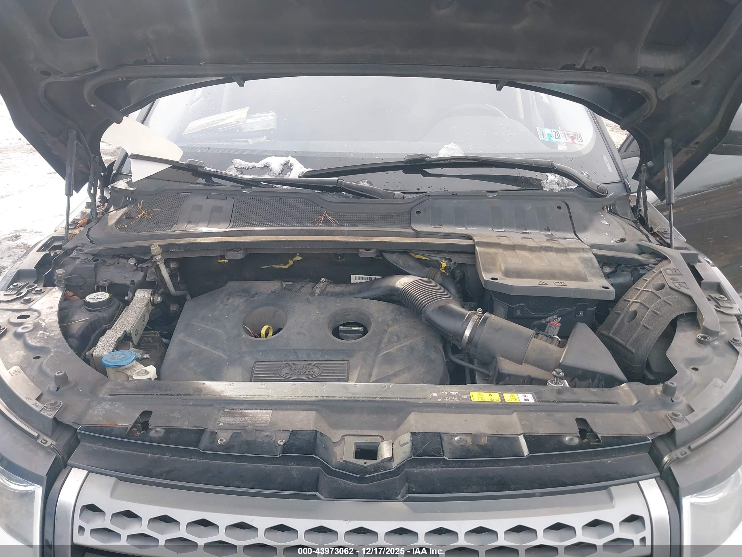 LAND ROVER image 10