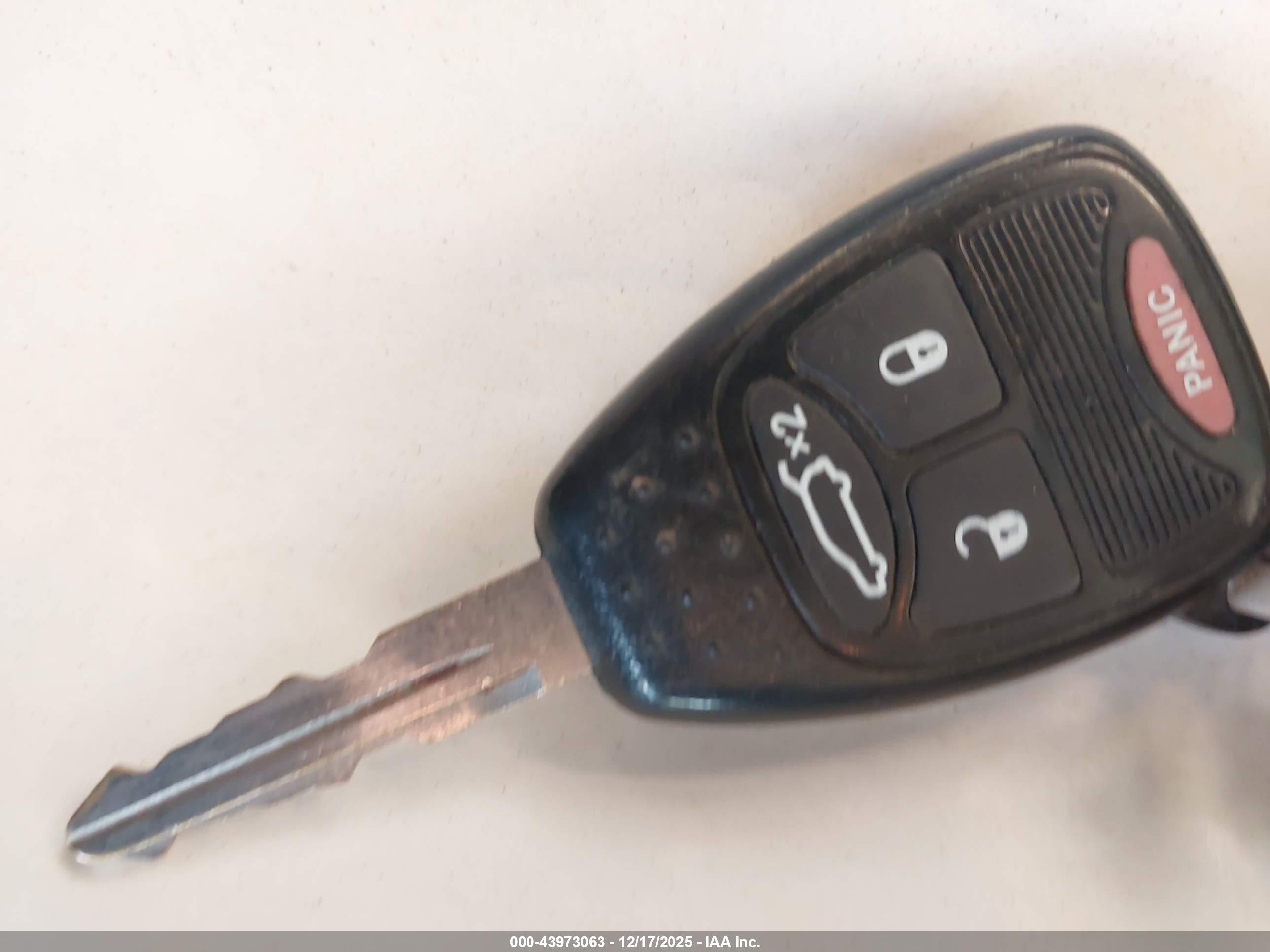JEEP LIBERTY image 11