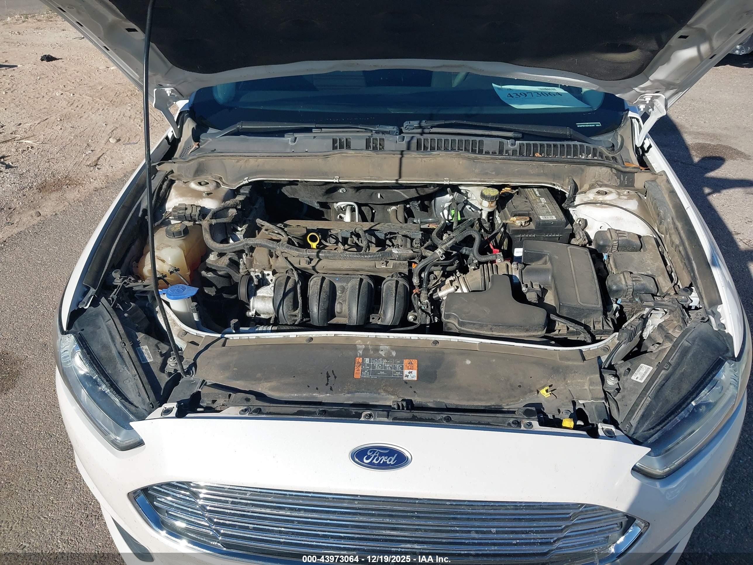 FORD FUSION image 10