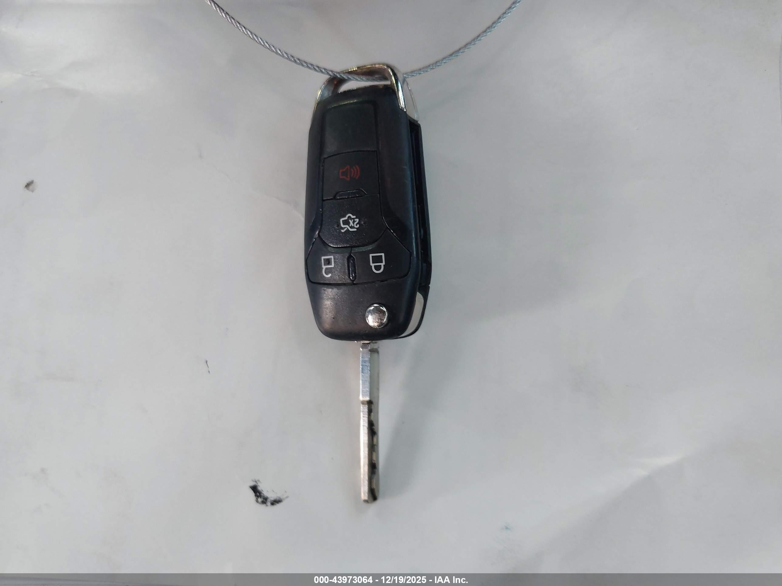 FORD FUSION image 11