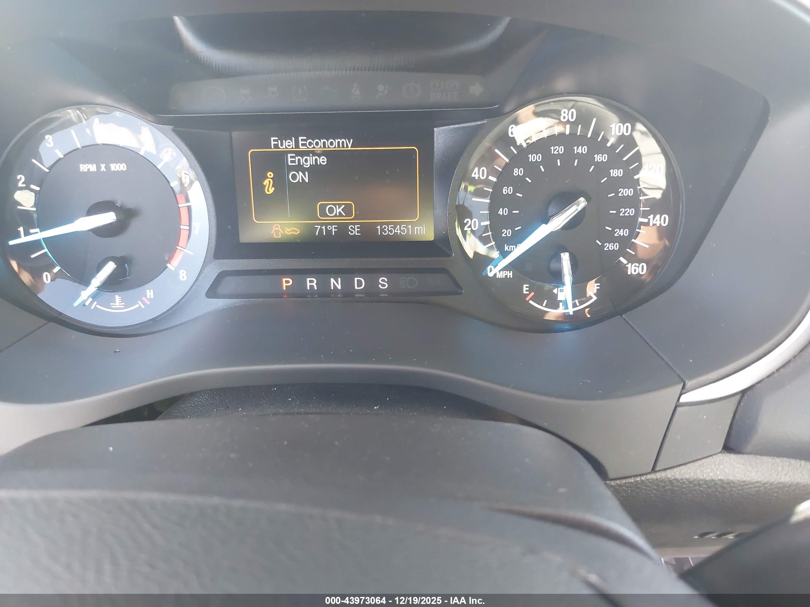 FORD FUSION image 7