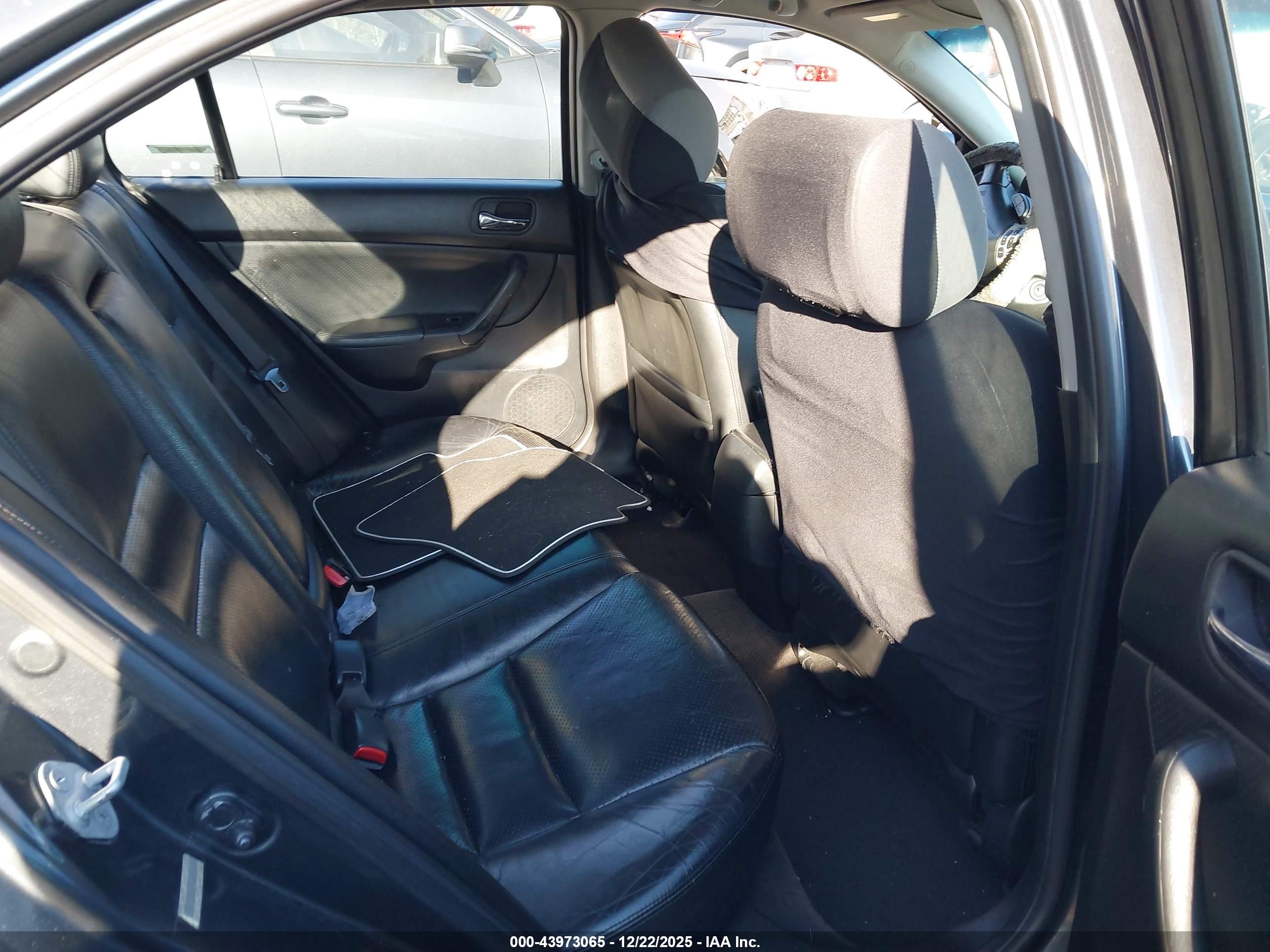 ACURA TSX image 8