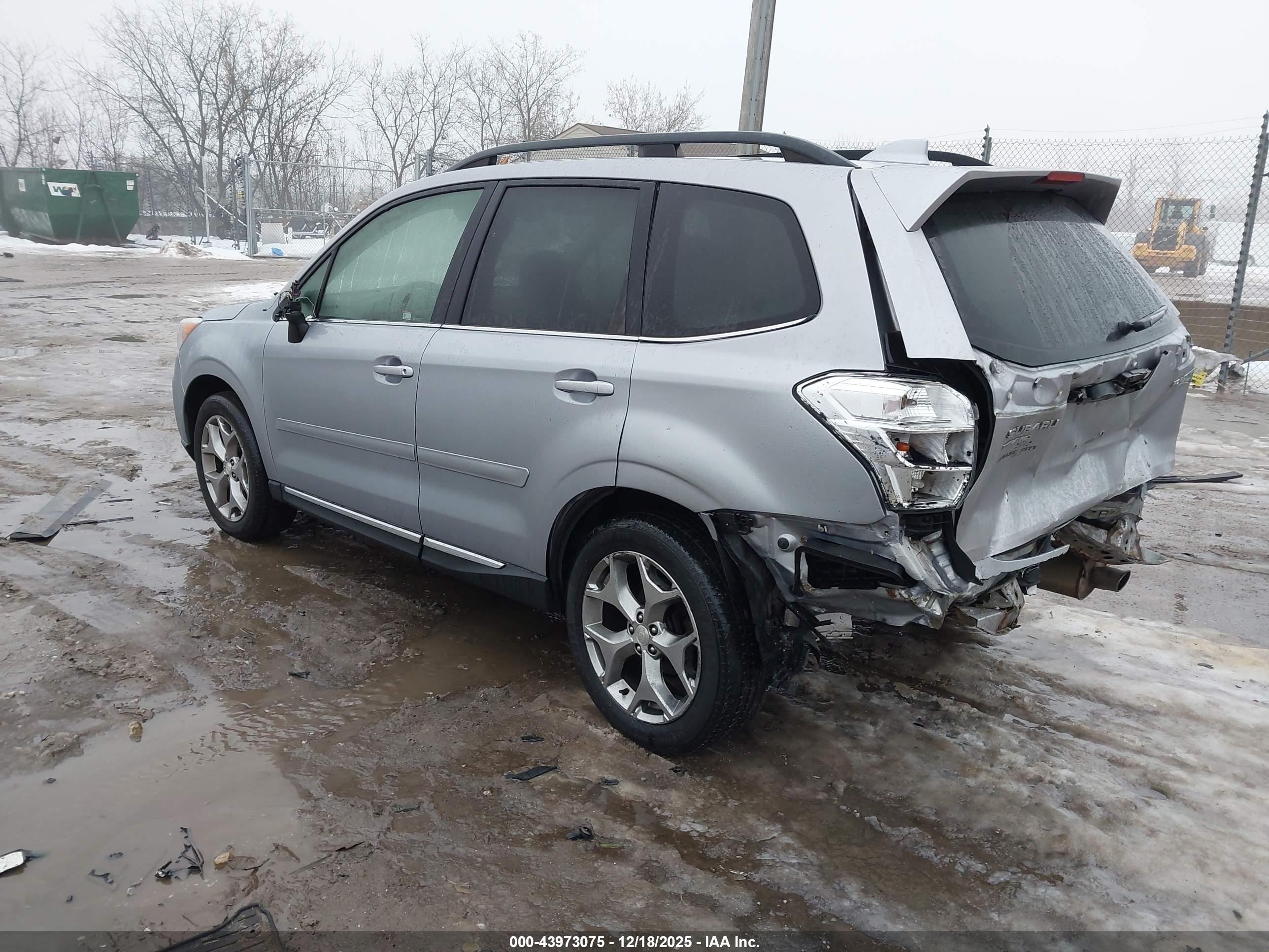 SUBARU FORESTER image 3