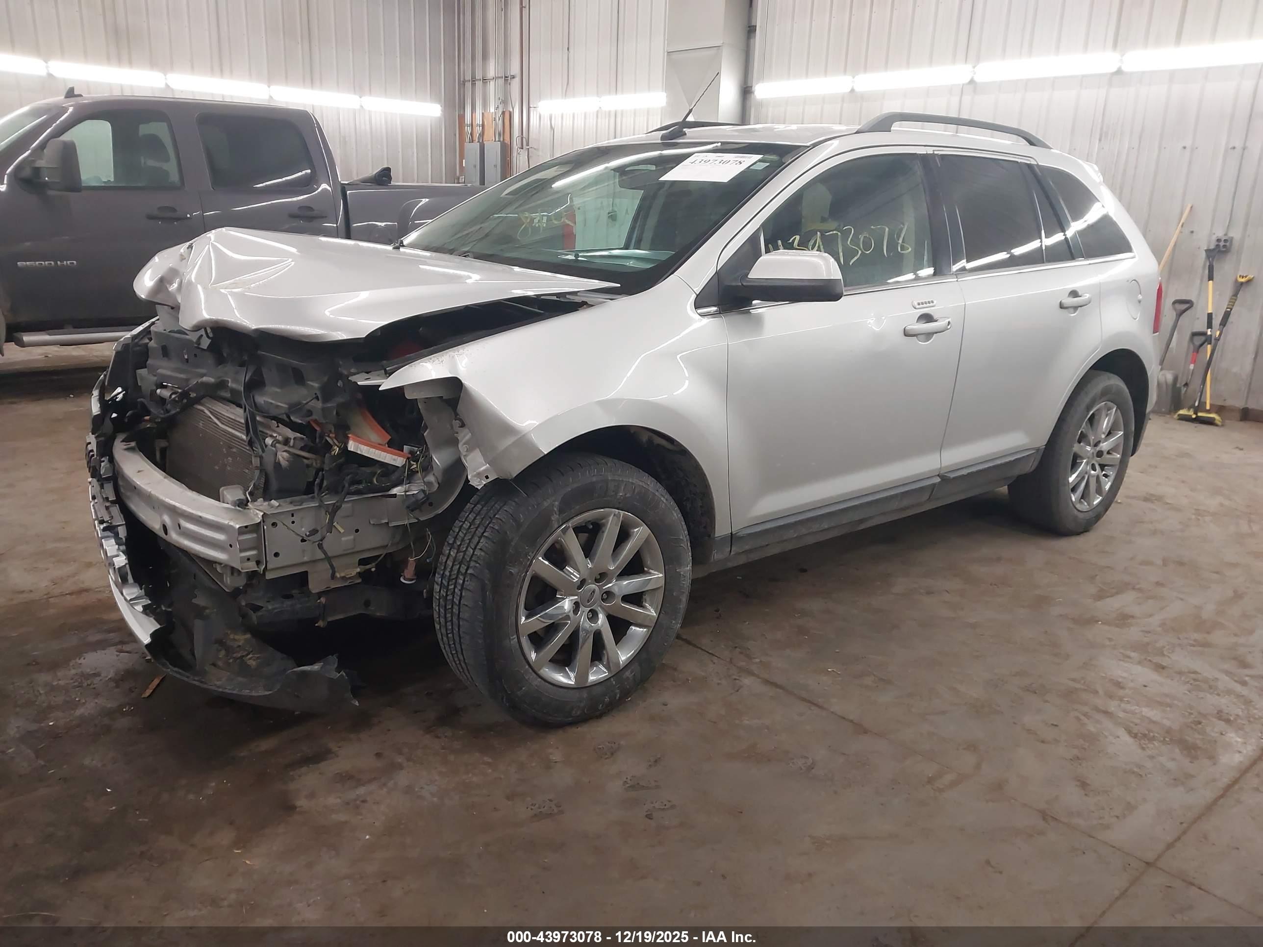 FORD EDGE image 2