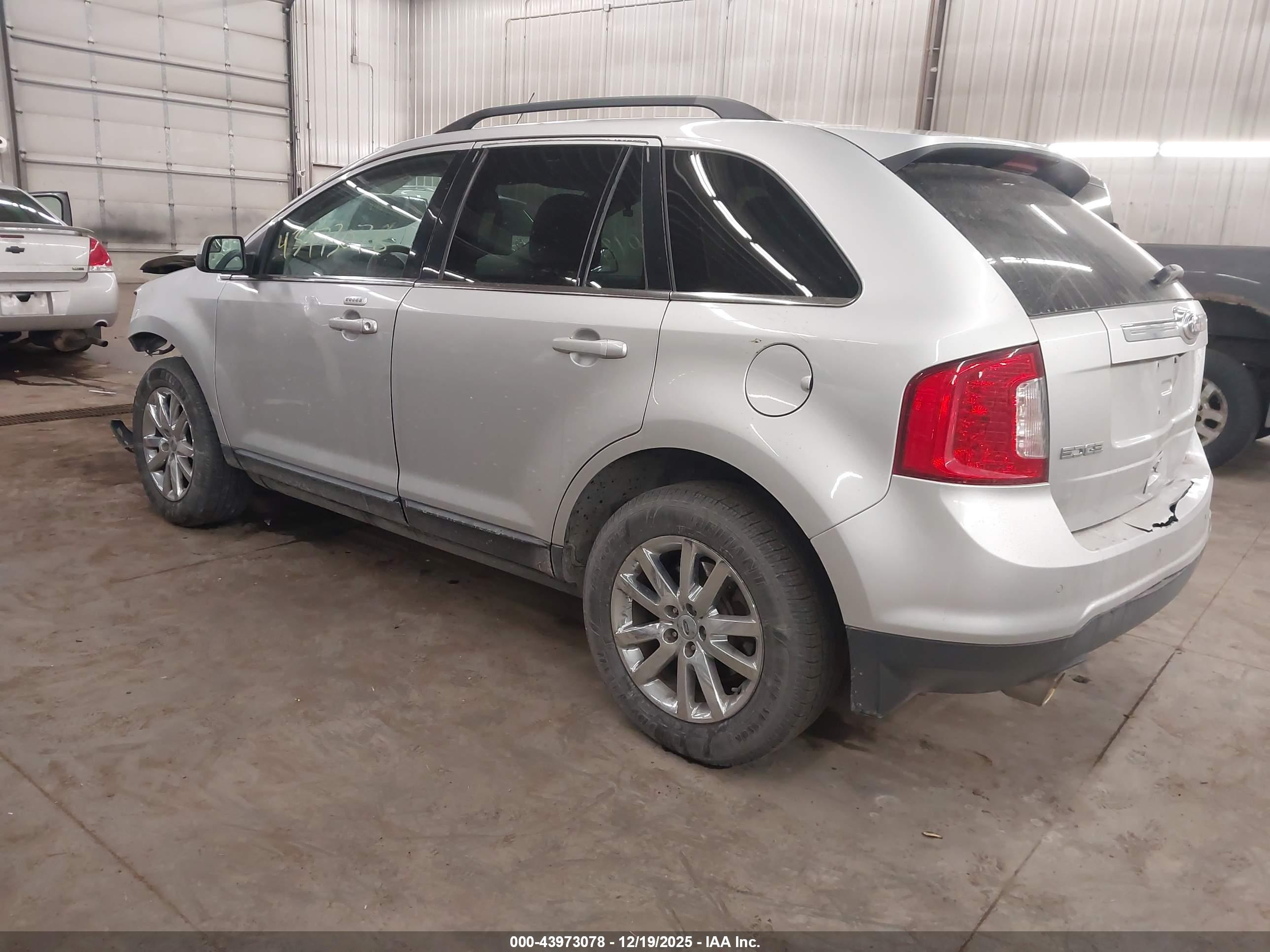 FORD EDGE image 3