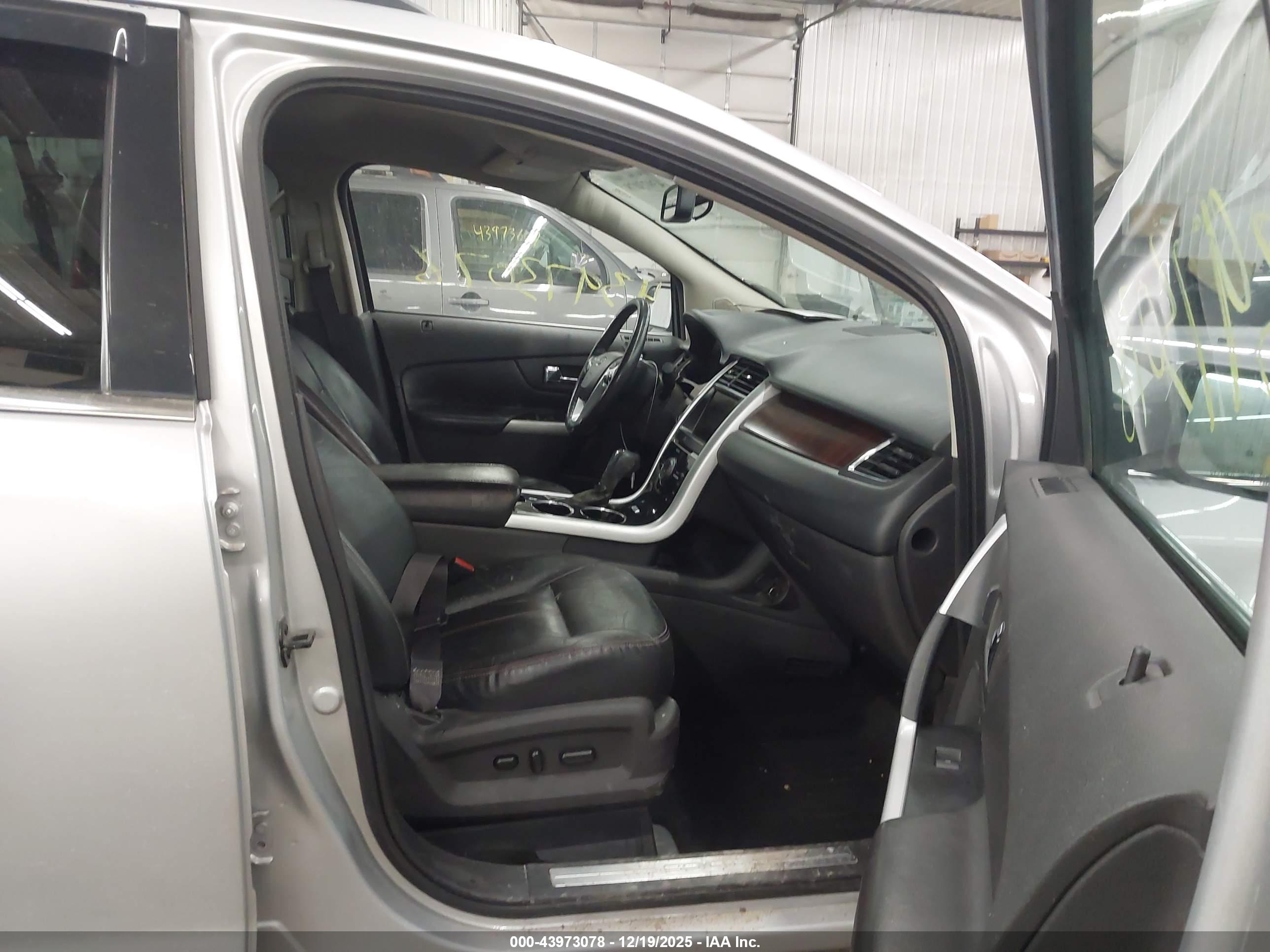 FORD EDGE image 5