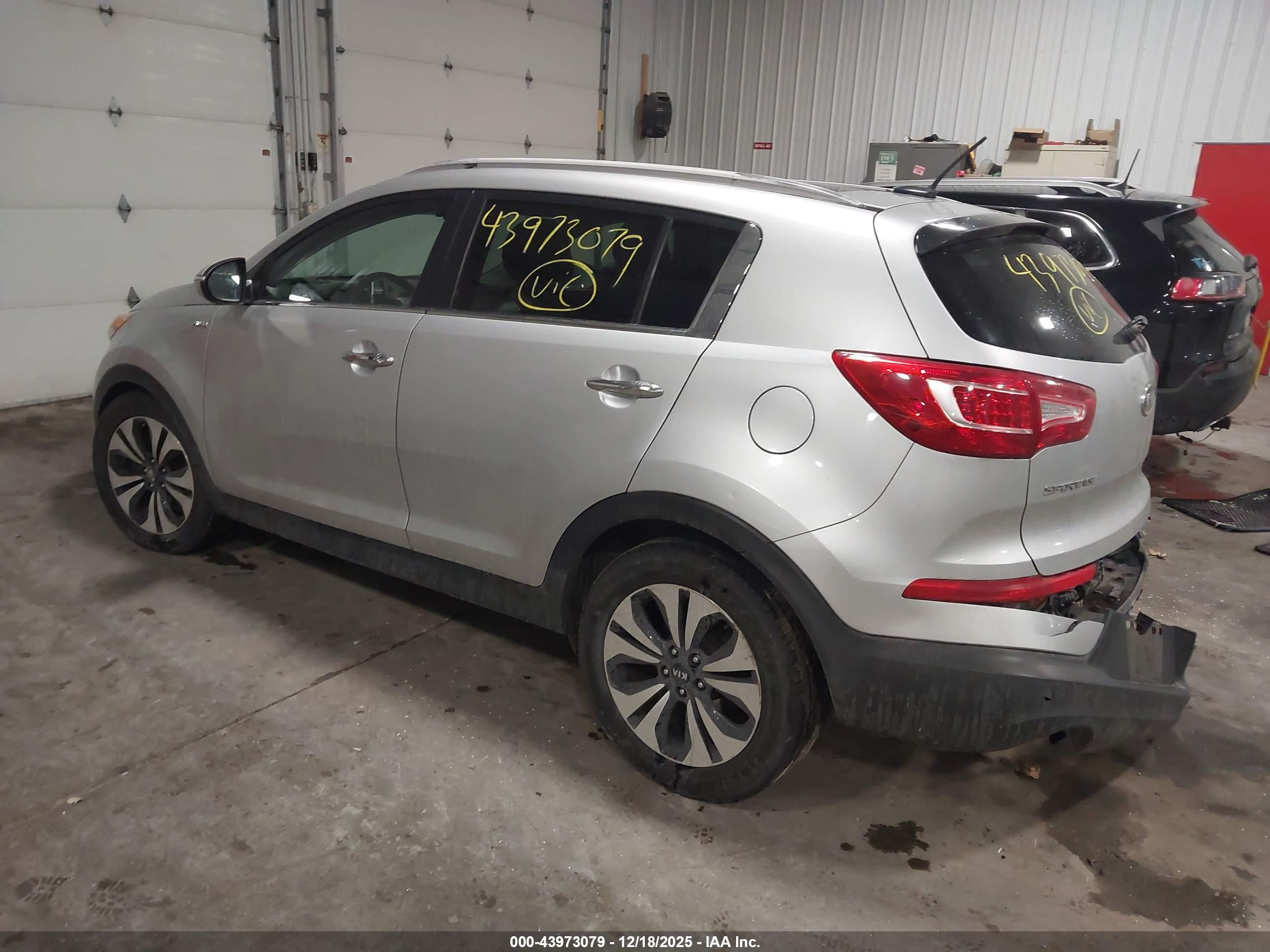 KIA SPORTAGE image 3