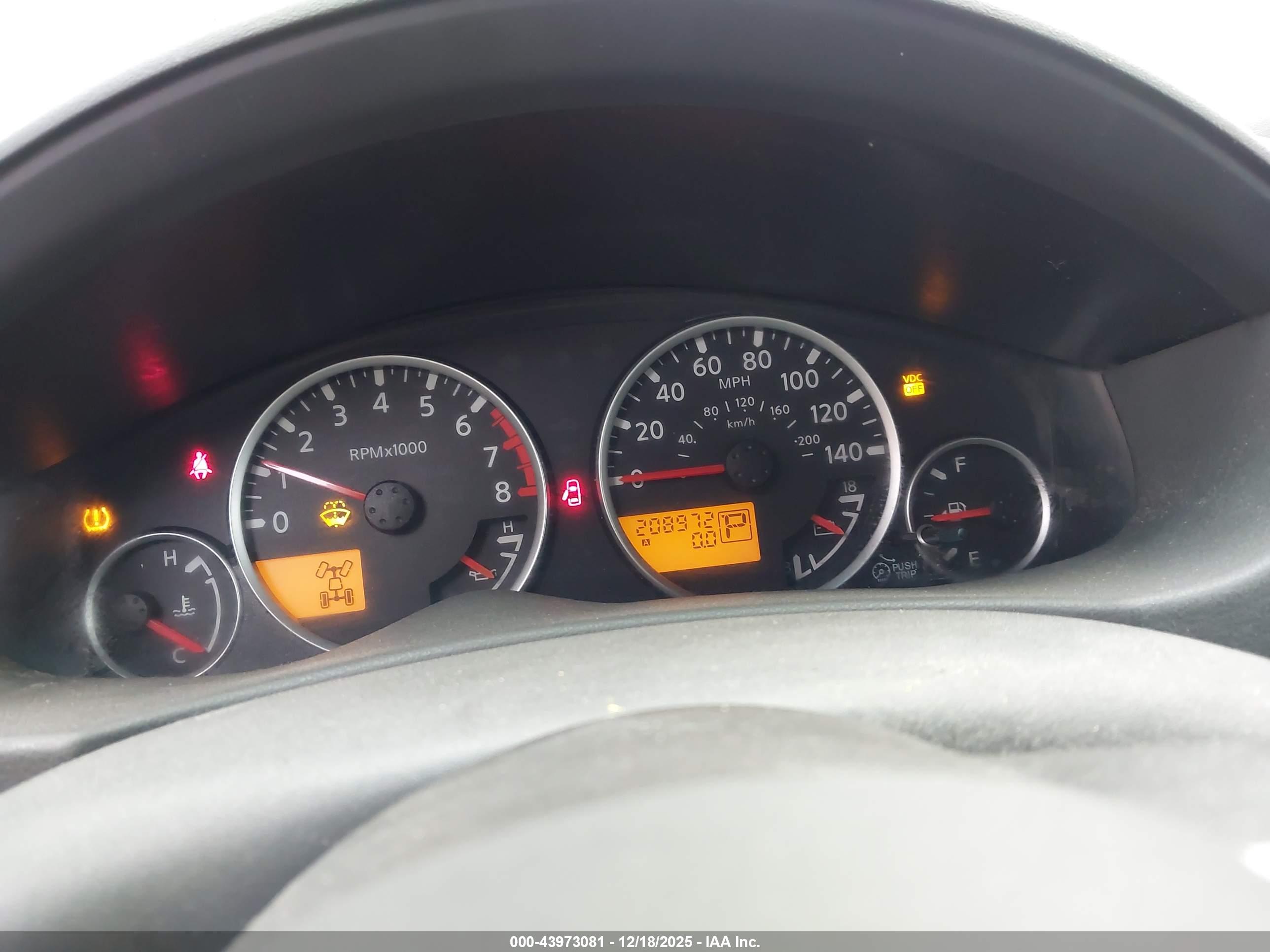 NISSAN PATHFINDER image 7