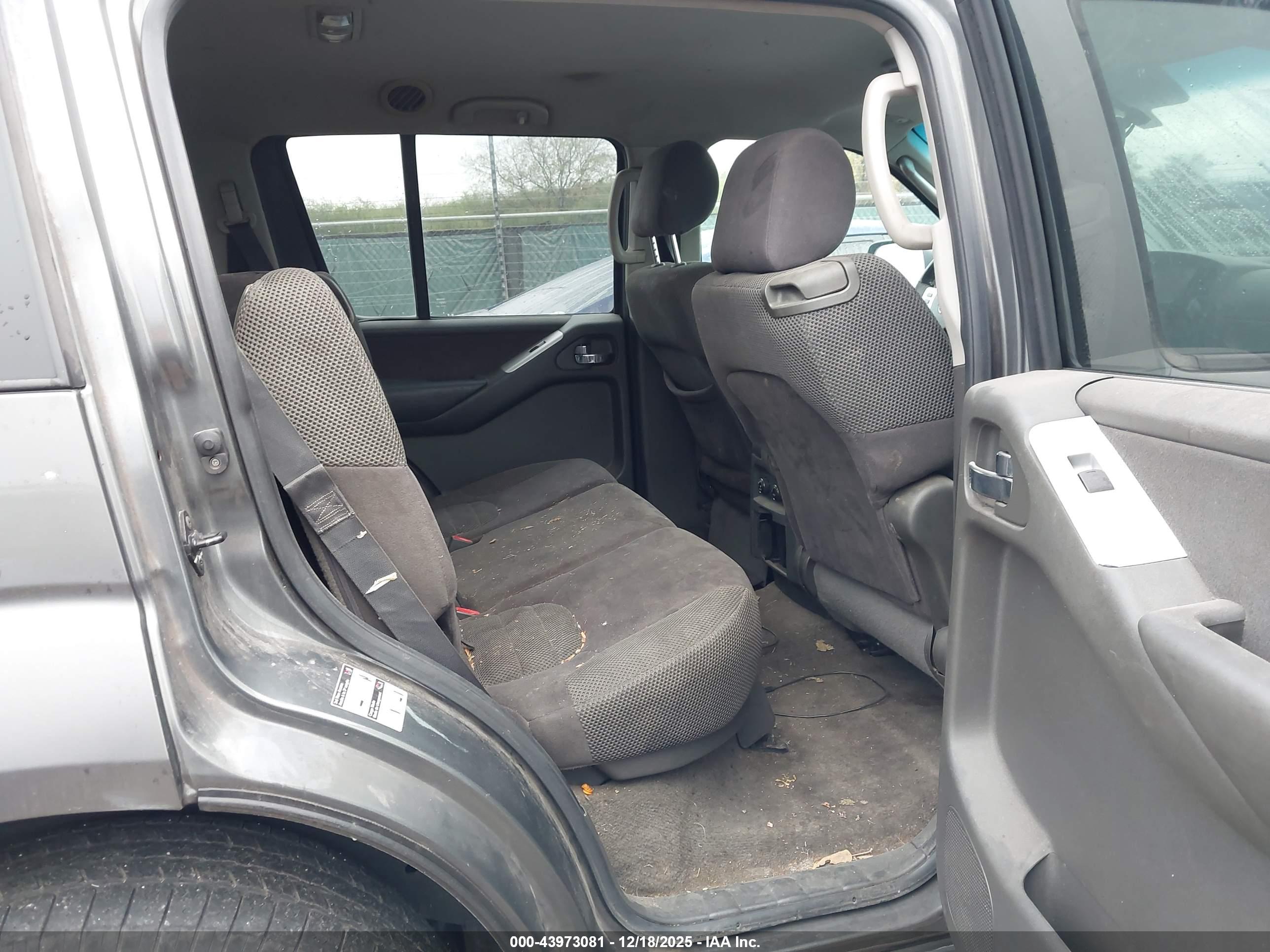 NISSAN PATHFINDER image 8