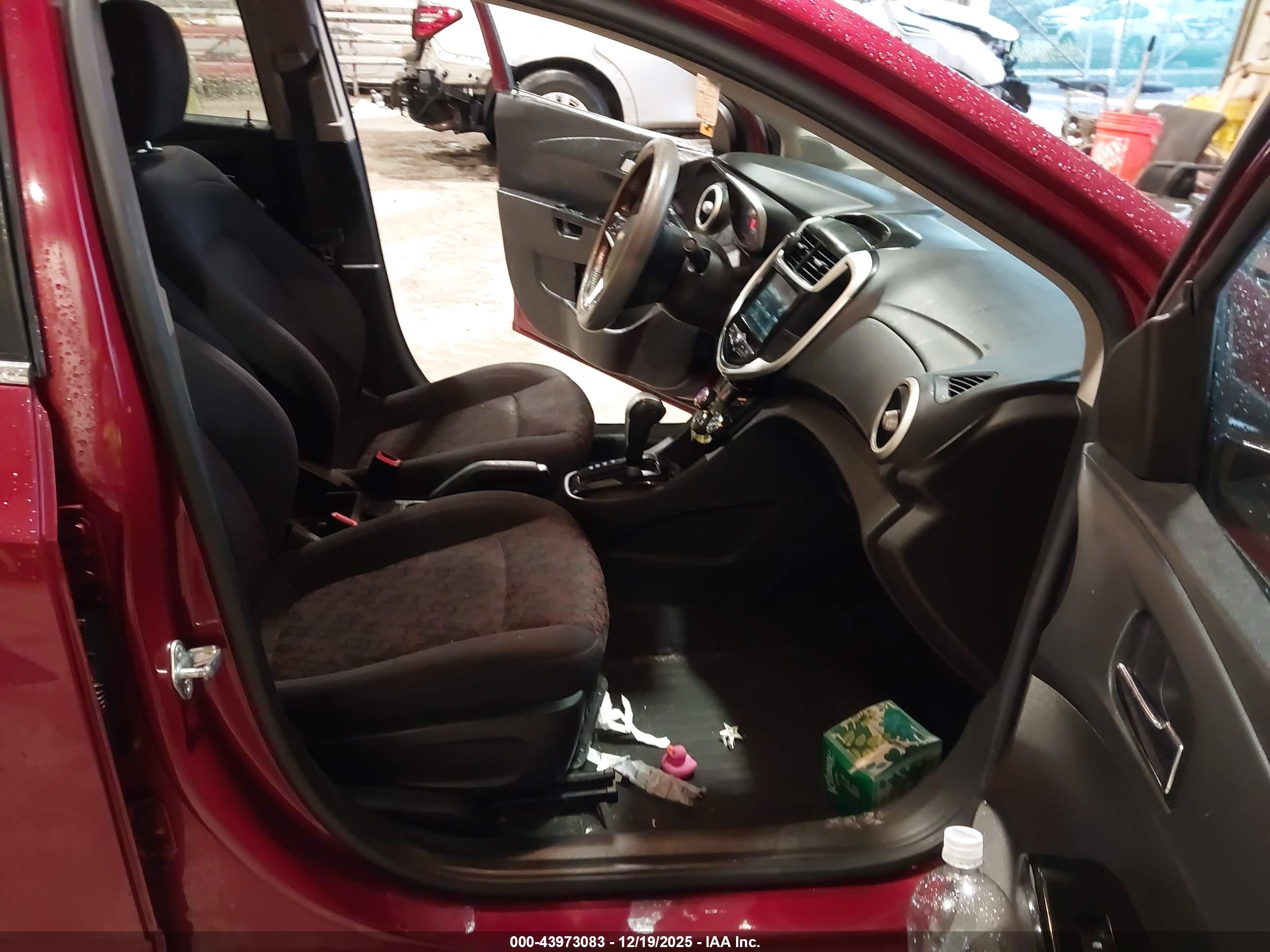 CHEVROLET SONIC image 5